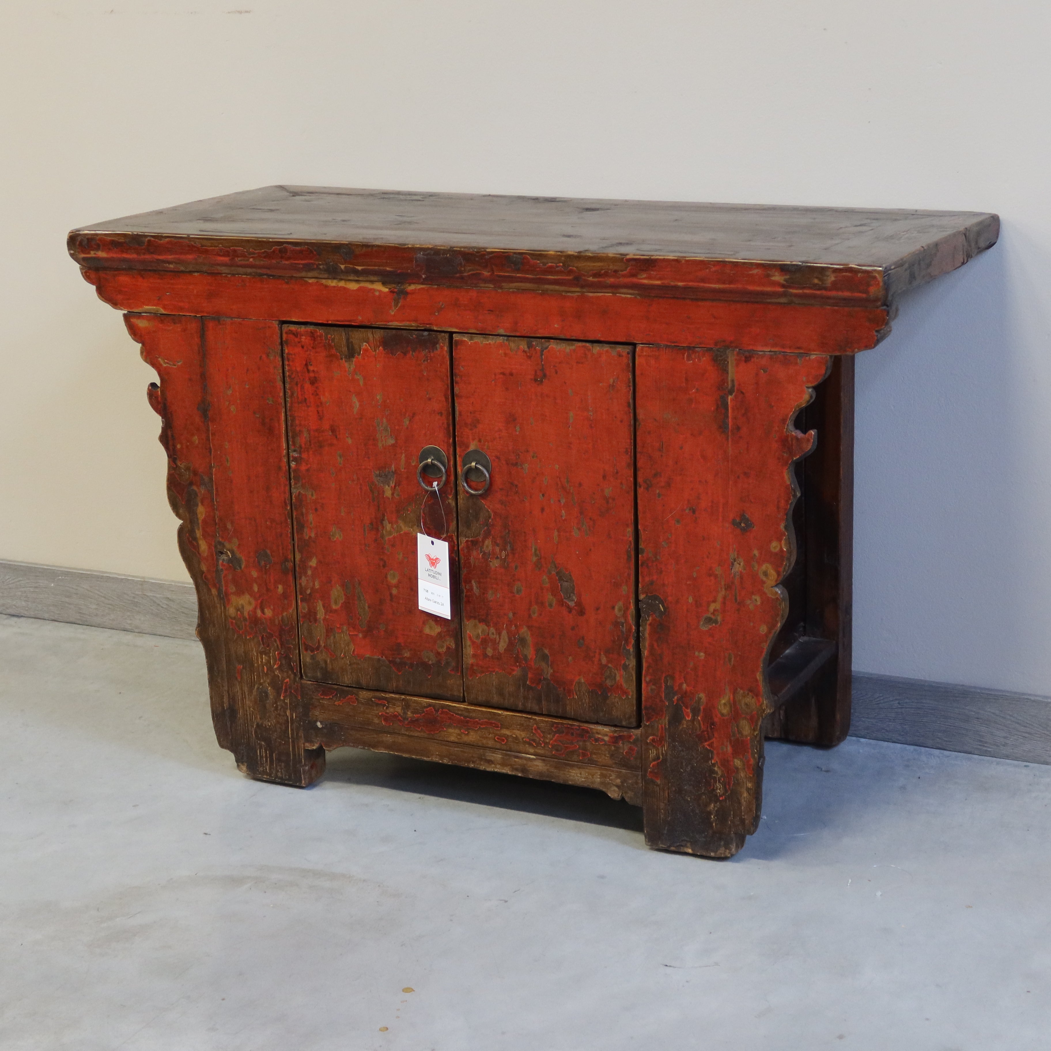 CREDENZINO AD ALTARE CINESE LACCA ROSSA