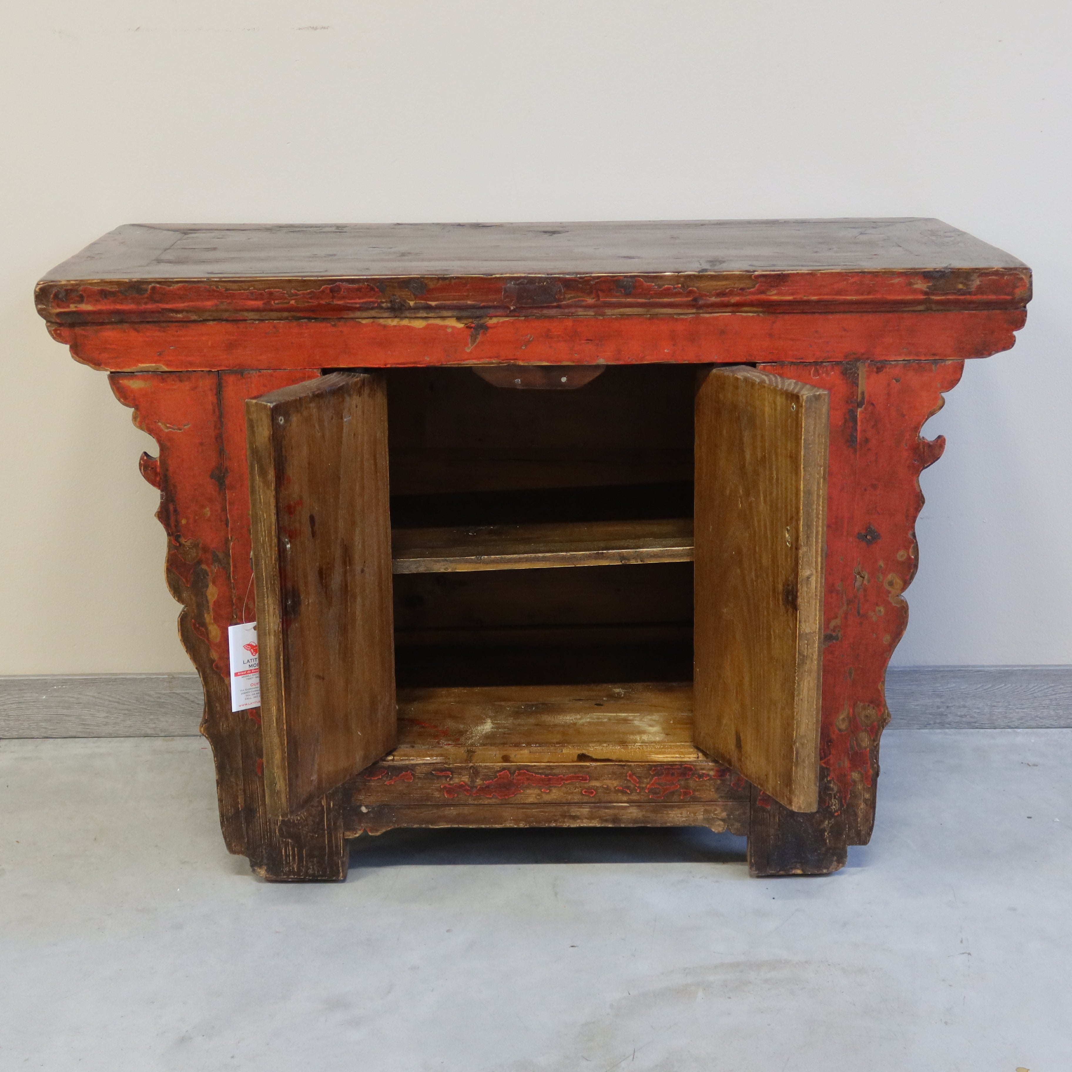 CREDENZINO AD ALTARE CINESE LACCA ROSSA