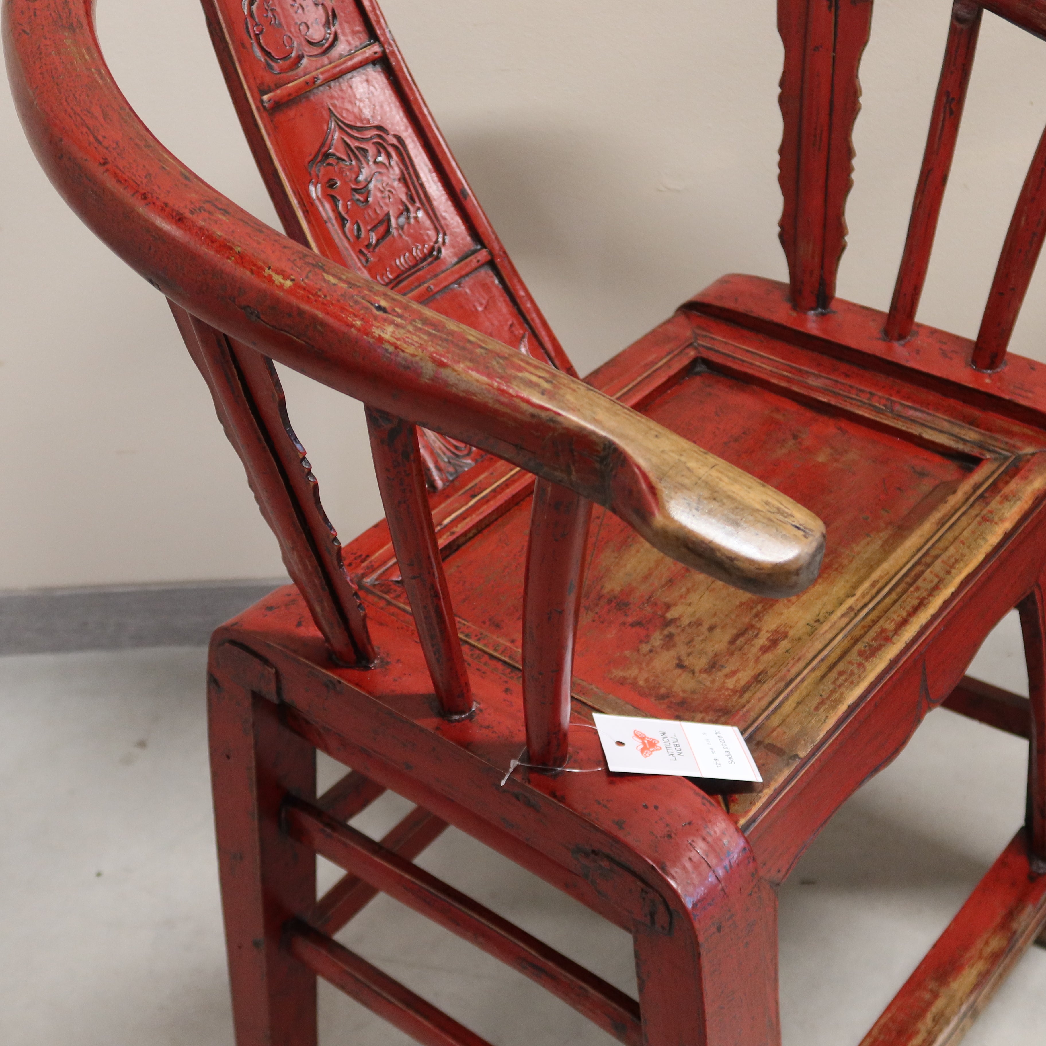 SEDIA CINESE A POZZETTO LACCA ROSSA