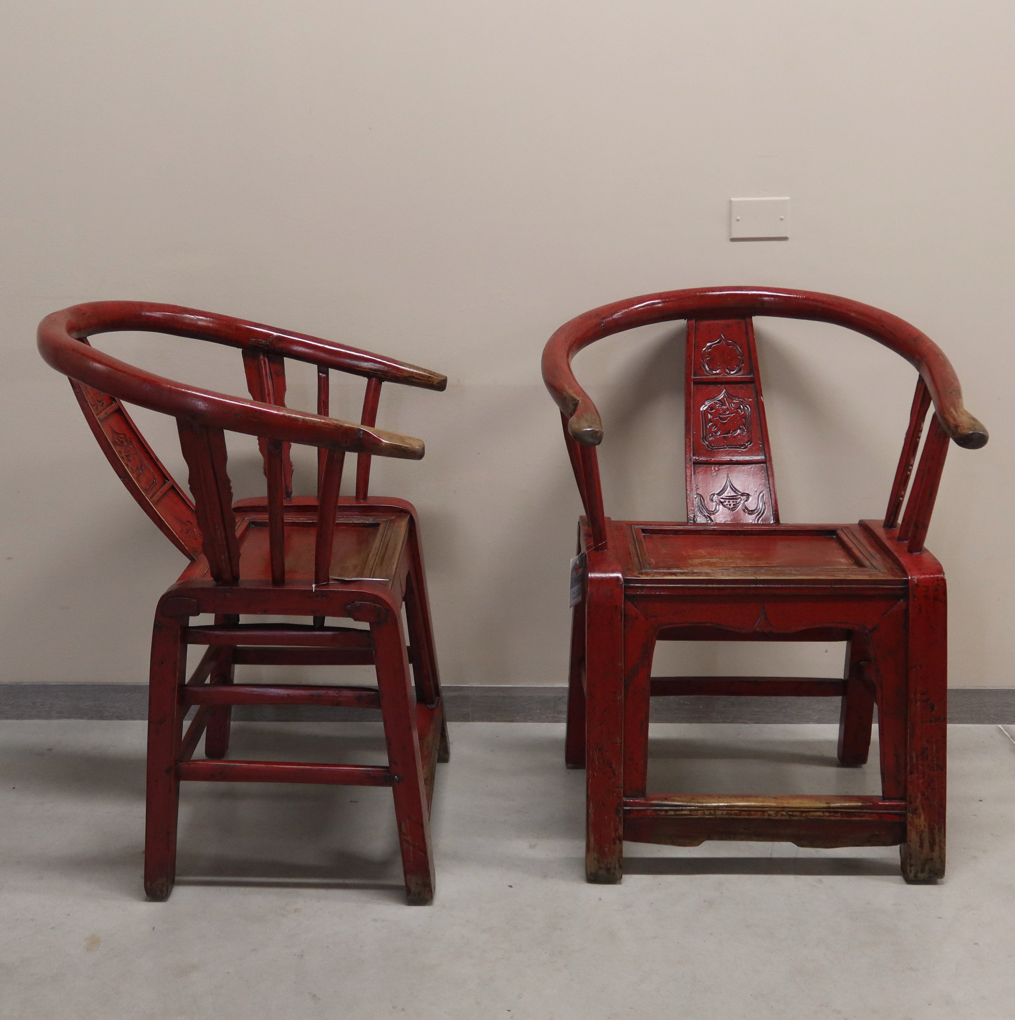 SEDIA CINESE A POZZETTO LACCA ROSSA