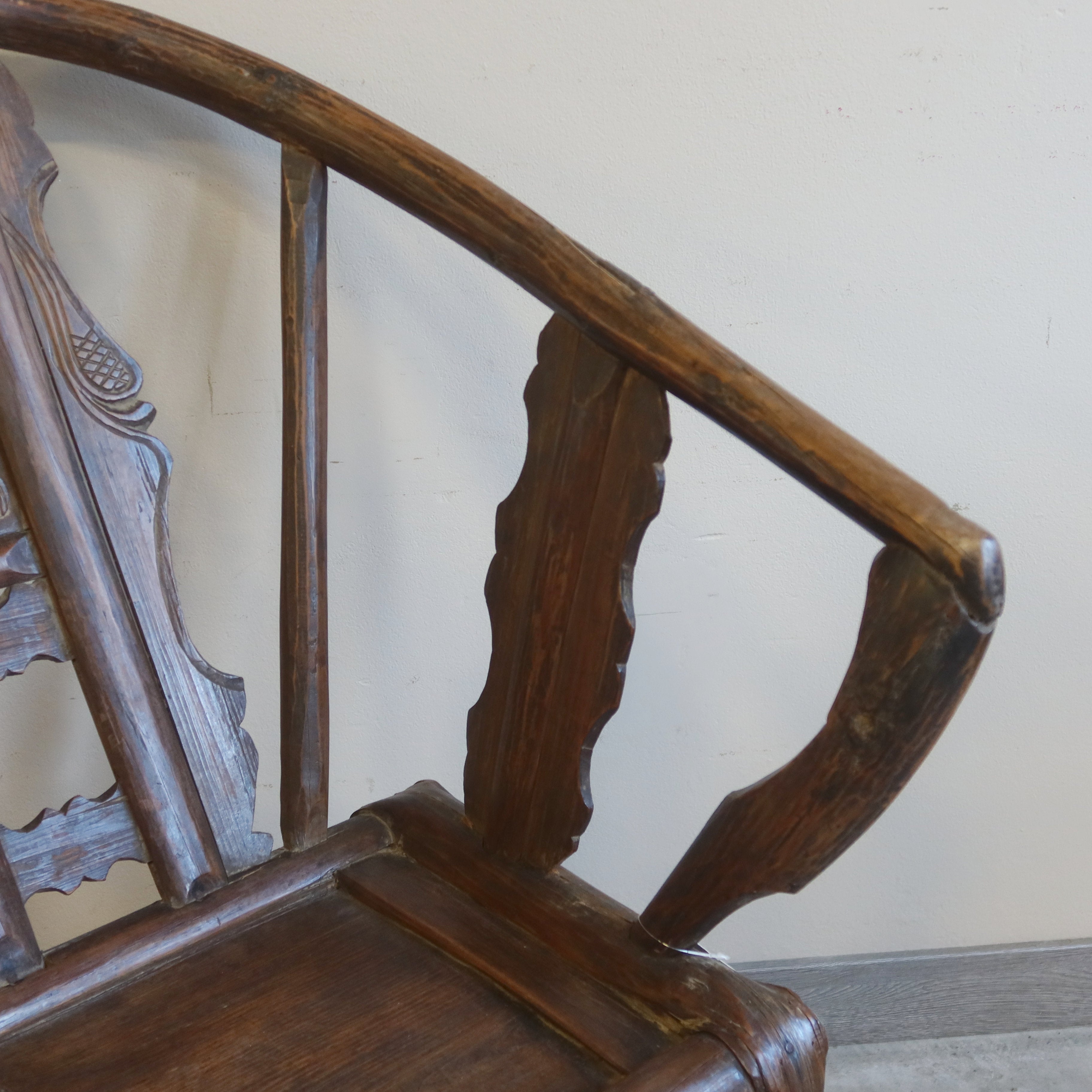 SEDIA OLMO CINESE CON INTAGLI
