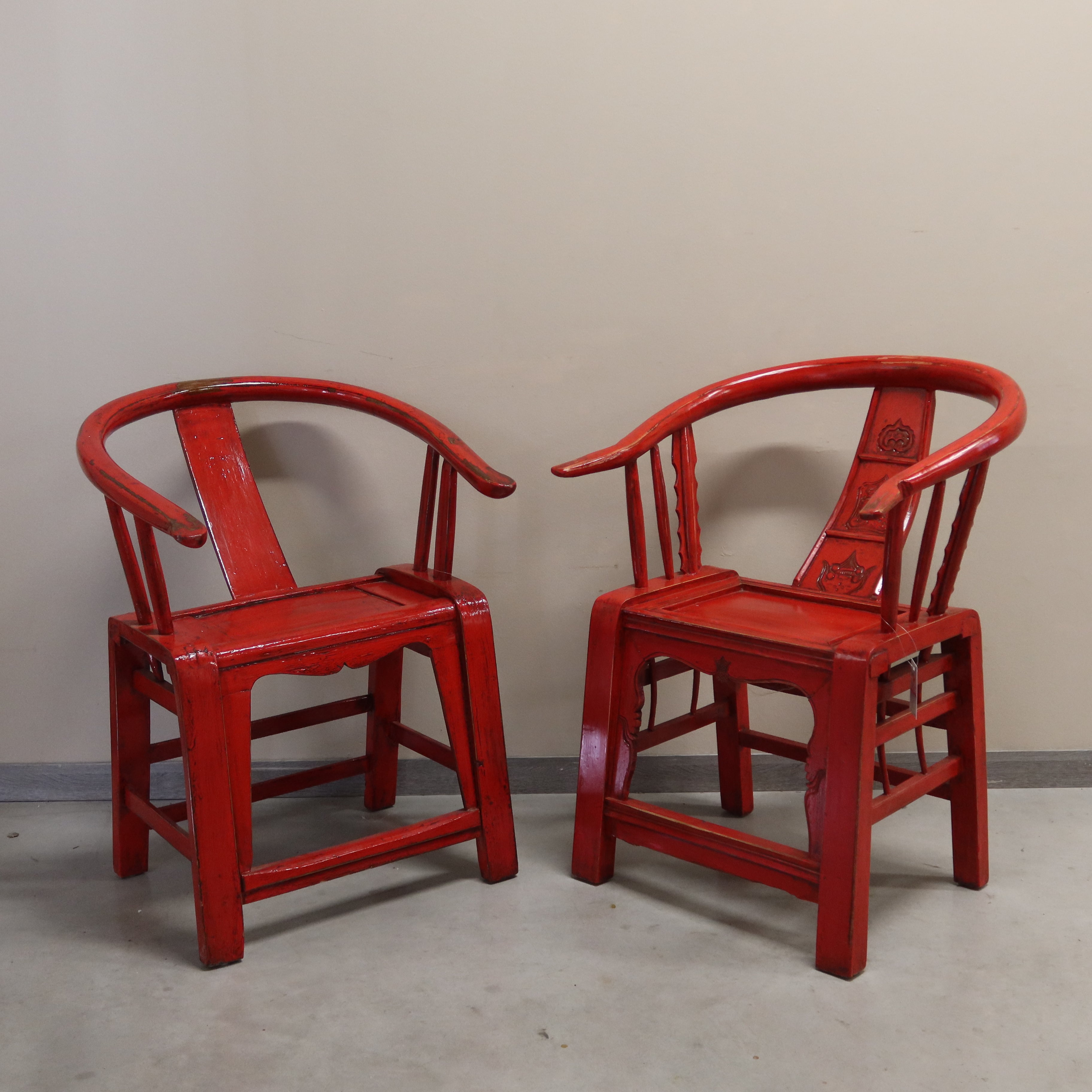 SEDIA CINESE A POZZETTO LACCA ROSSA