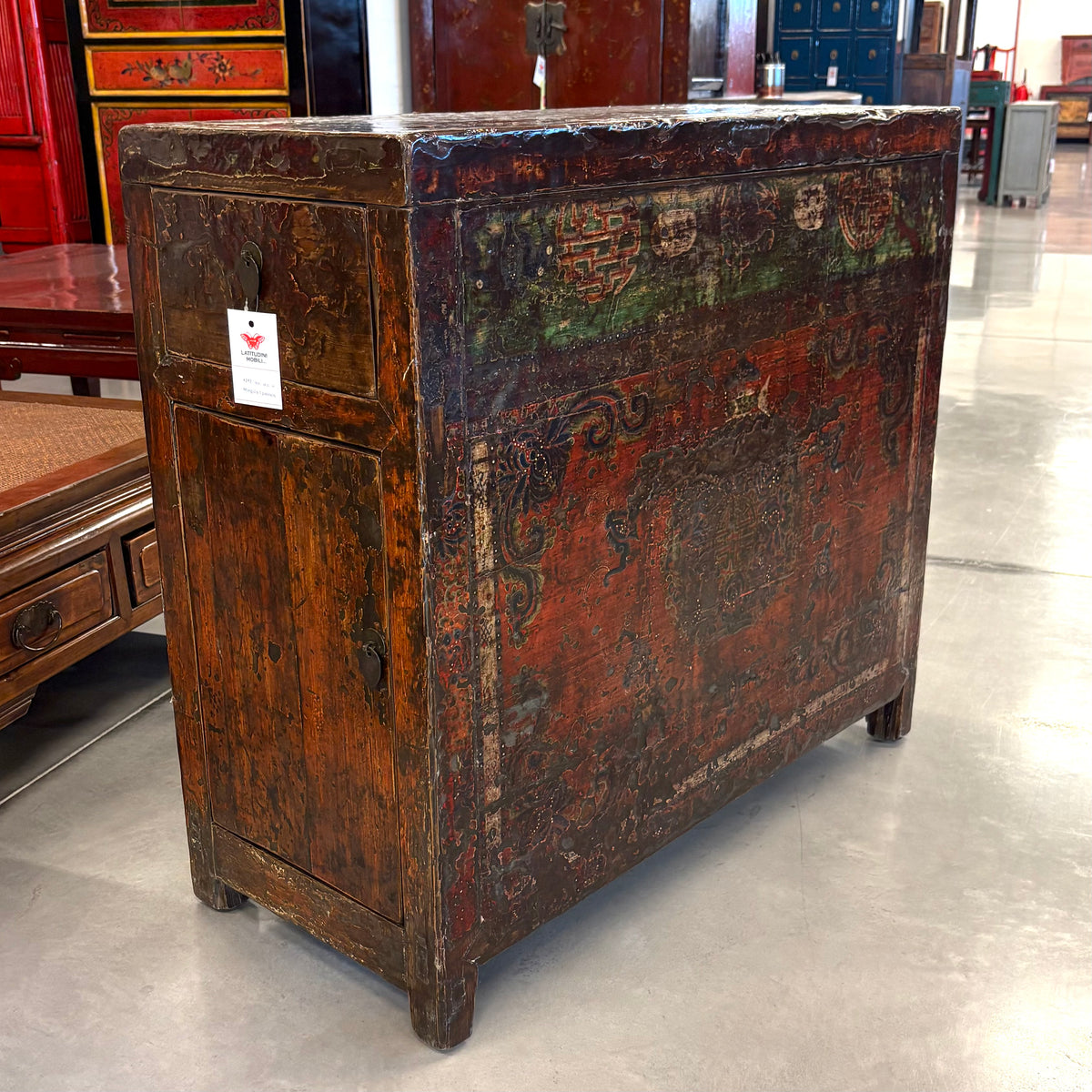 CREDENZA MONGOLIA APERTURA LATERALE FRONTE DECORATO