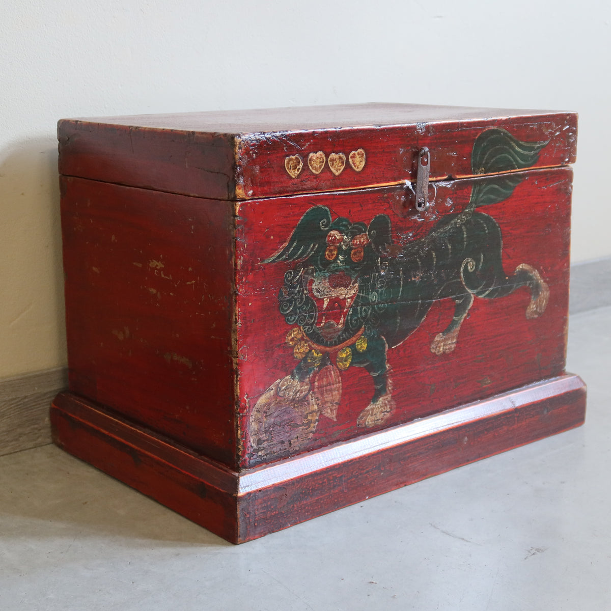 BAULETTO MONGOLIA DECORATO "LEONCANE"