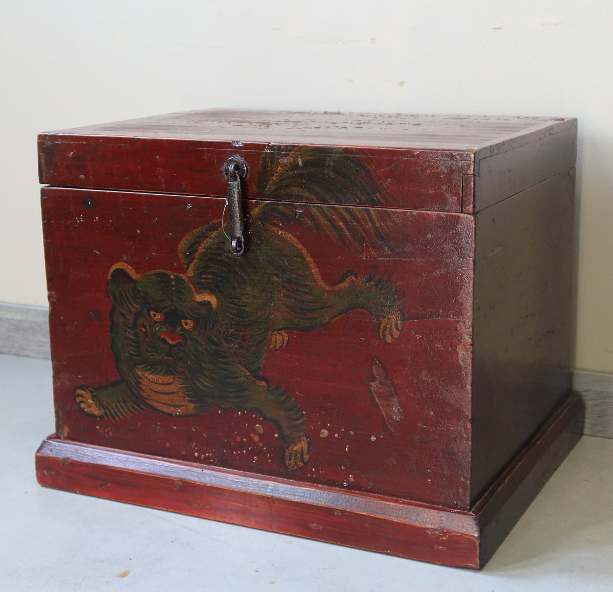 BAULETTO MONGOLO DECORO LEONCANE