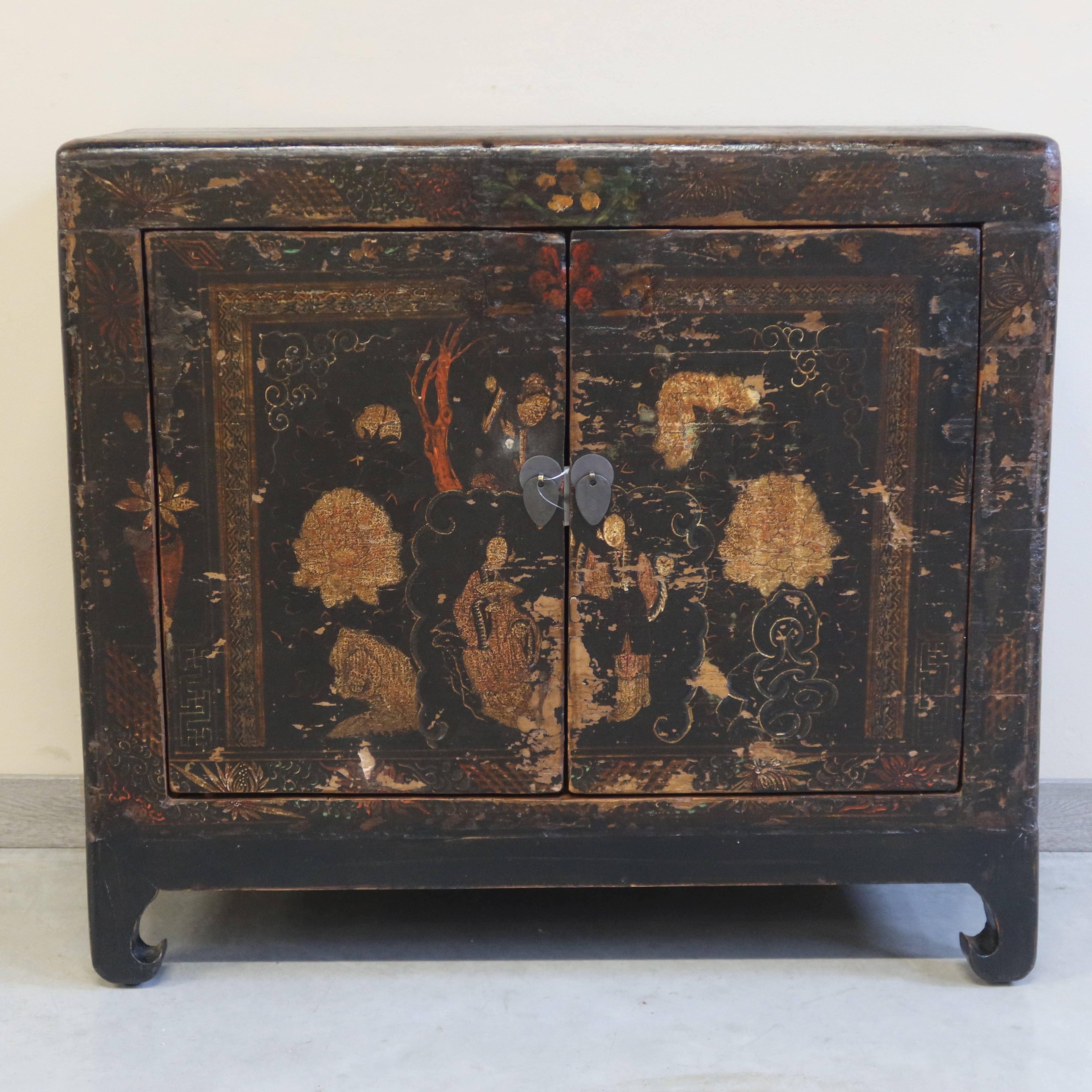 BAULE CINESE DECORATO CON APERTURA FRONTALE