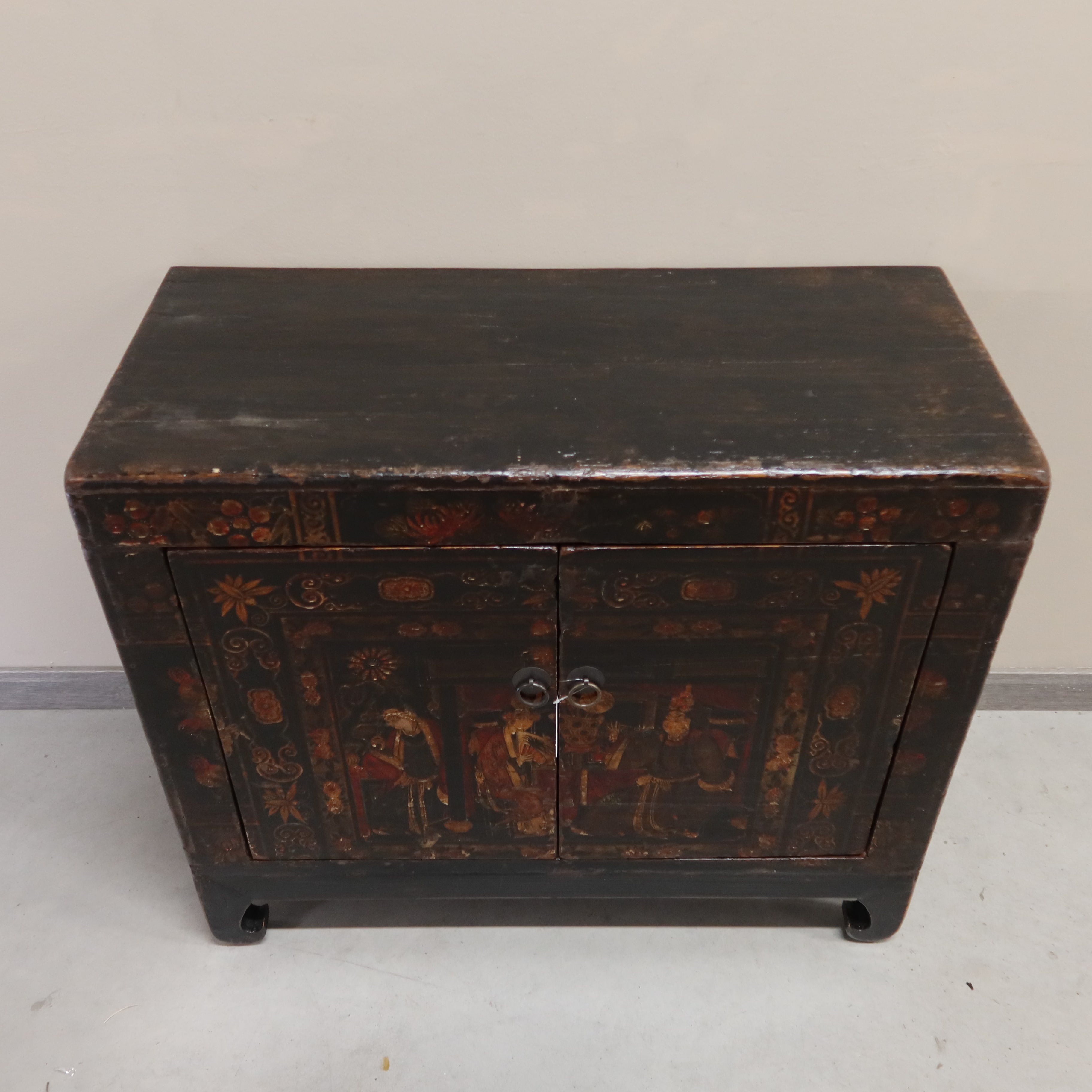 BAULE CINESE DECORATO CON APERTURA FRONTALE