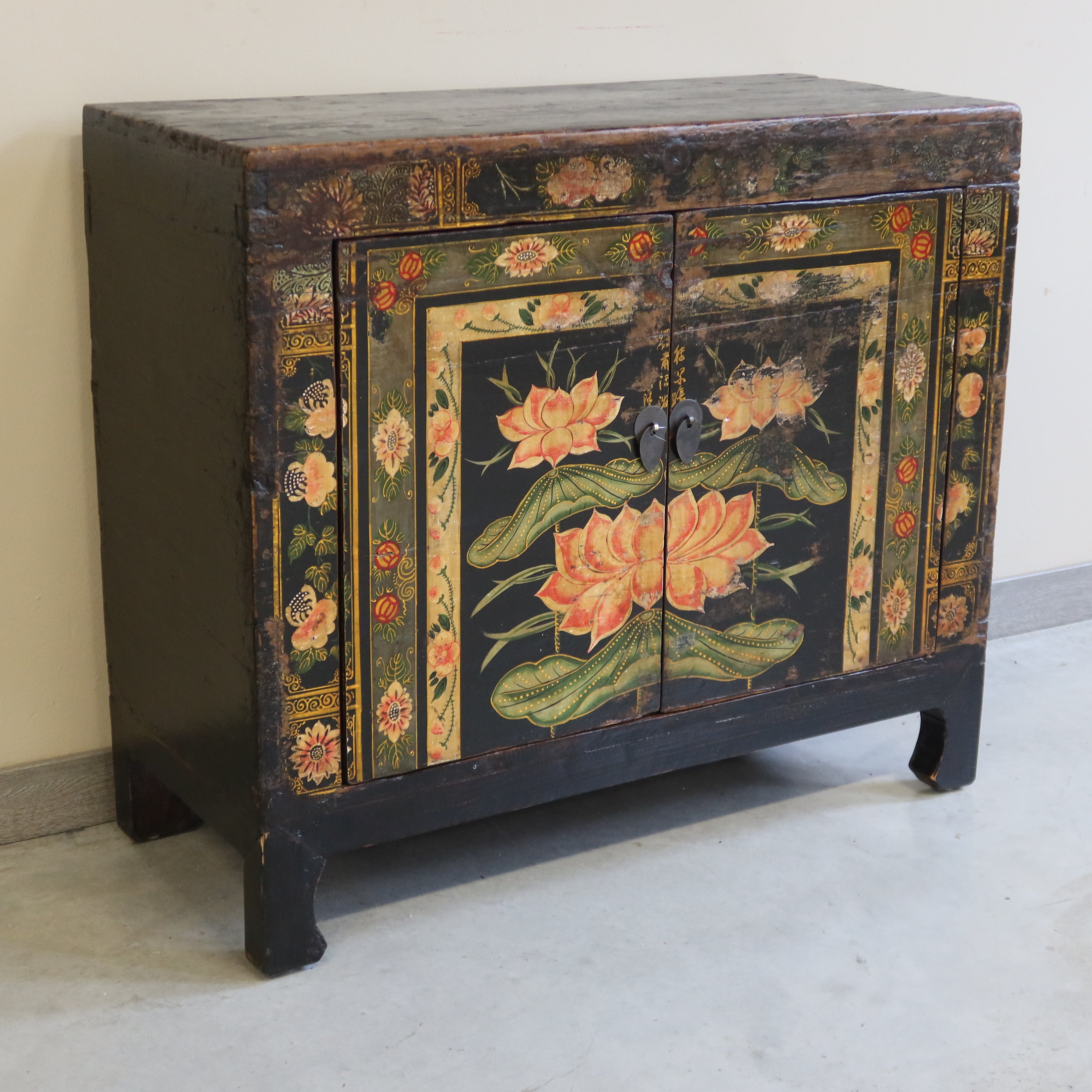 BAULE CINESE DECORATO CON APERTURA FRONTALE