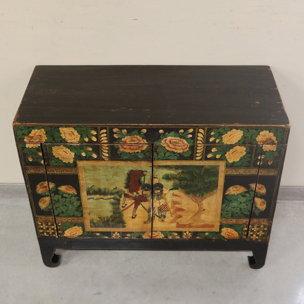 BAULE CINESE DECORATO CON APERTURA FRONTALE