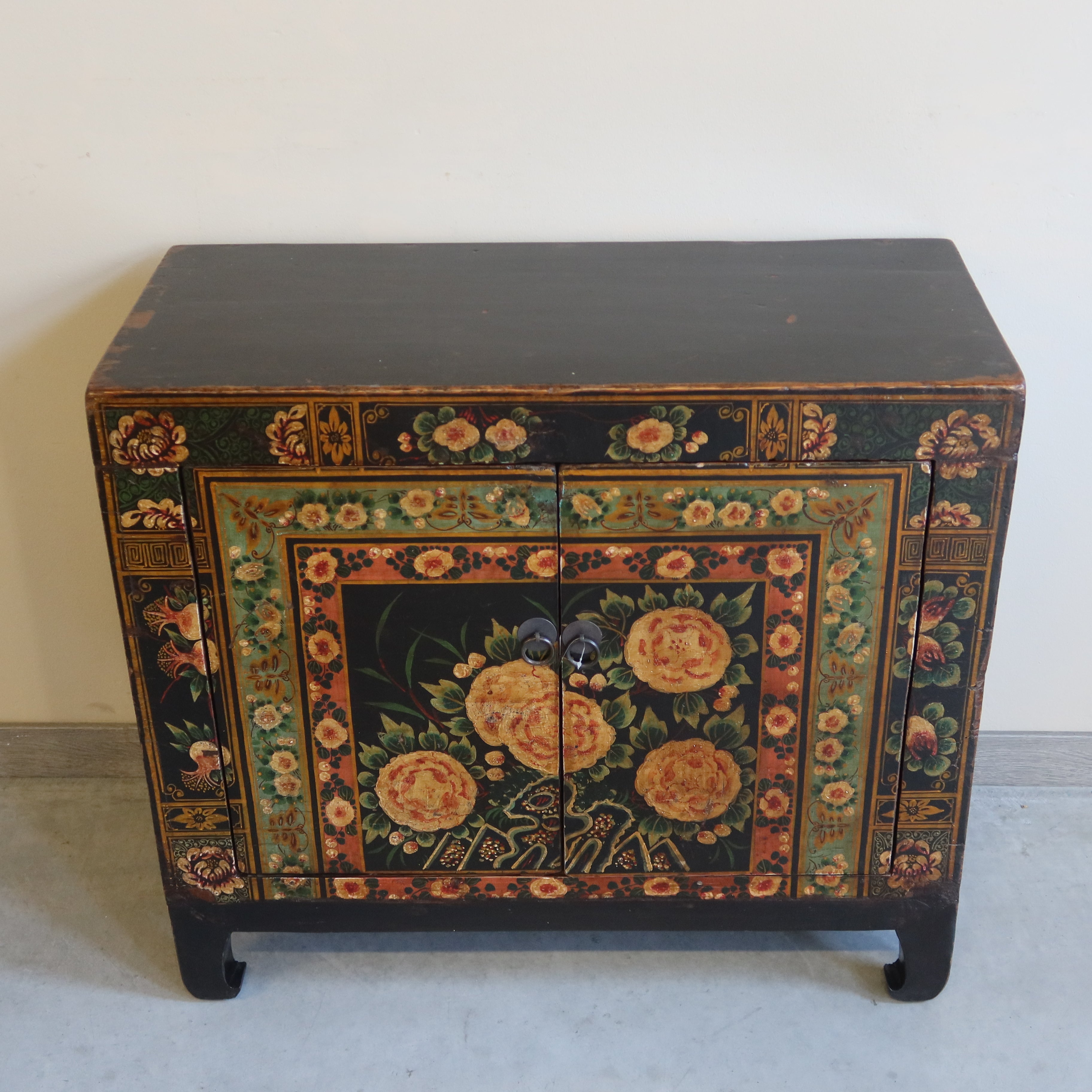BAULE CINESE DECORATO CON APERTURA FRONTALE