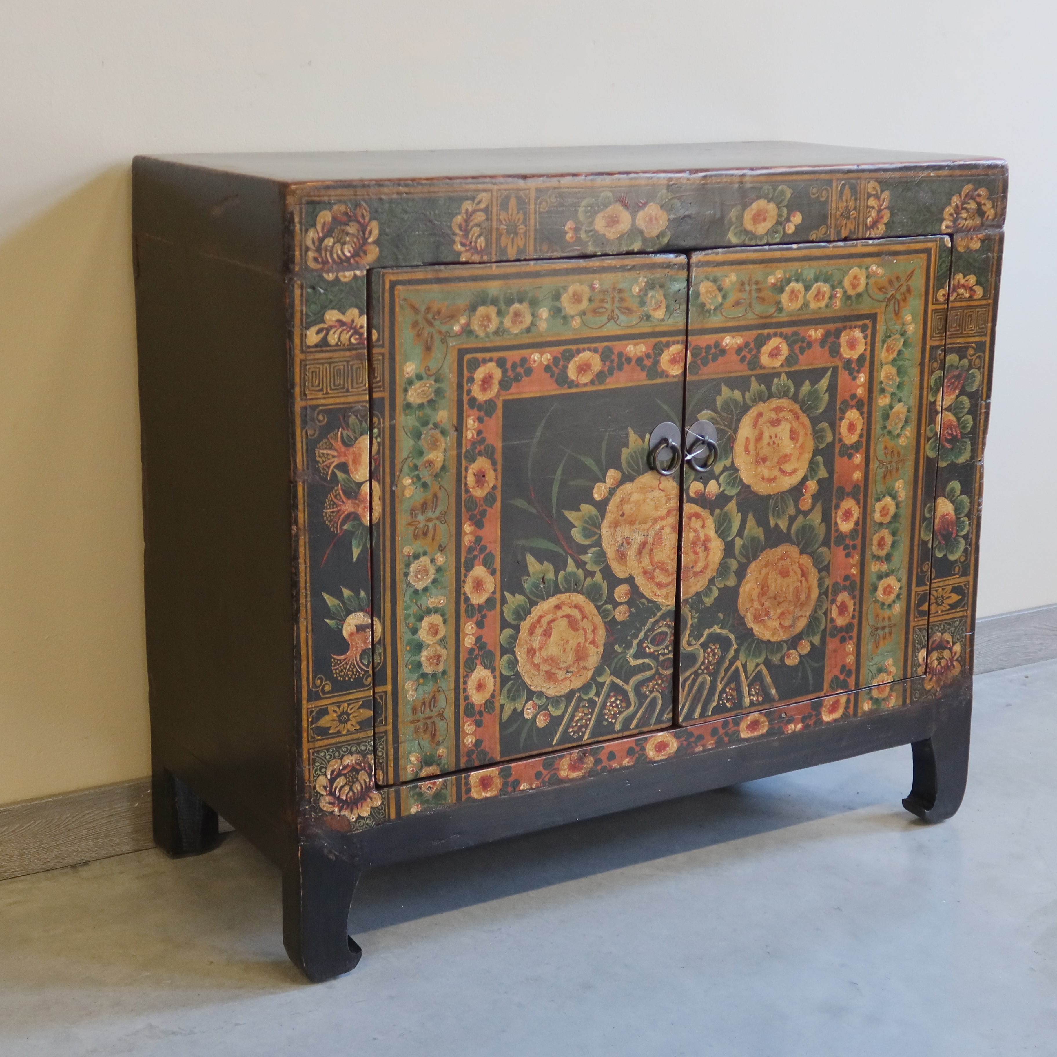 BAULE CINESE DECORATO CON APERTURA FRONTALE