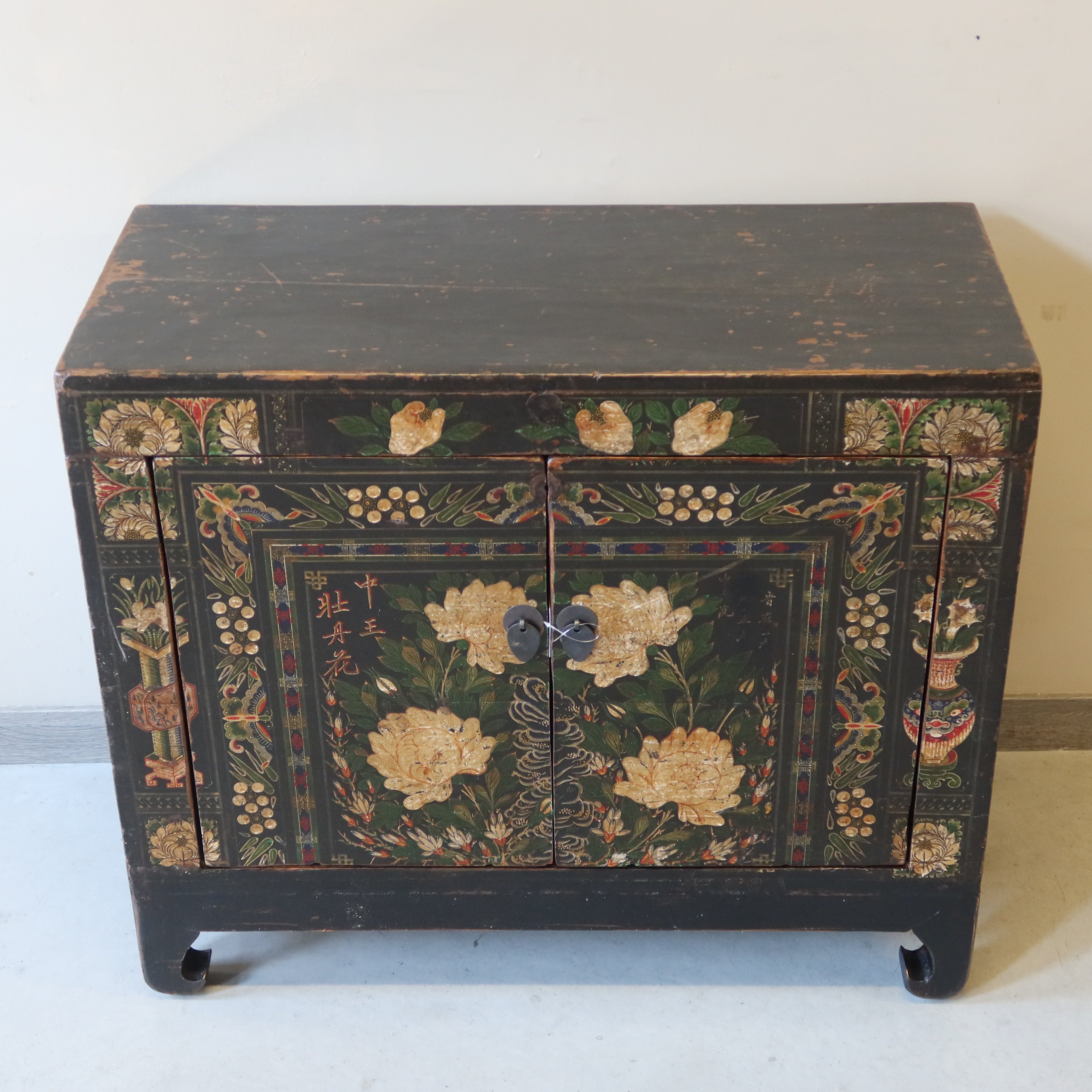 BAULE CINESE DECORATO CON APERTURA FRONTALE