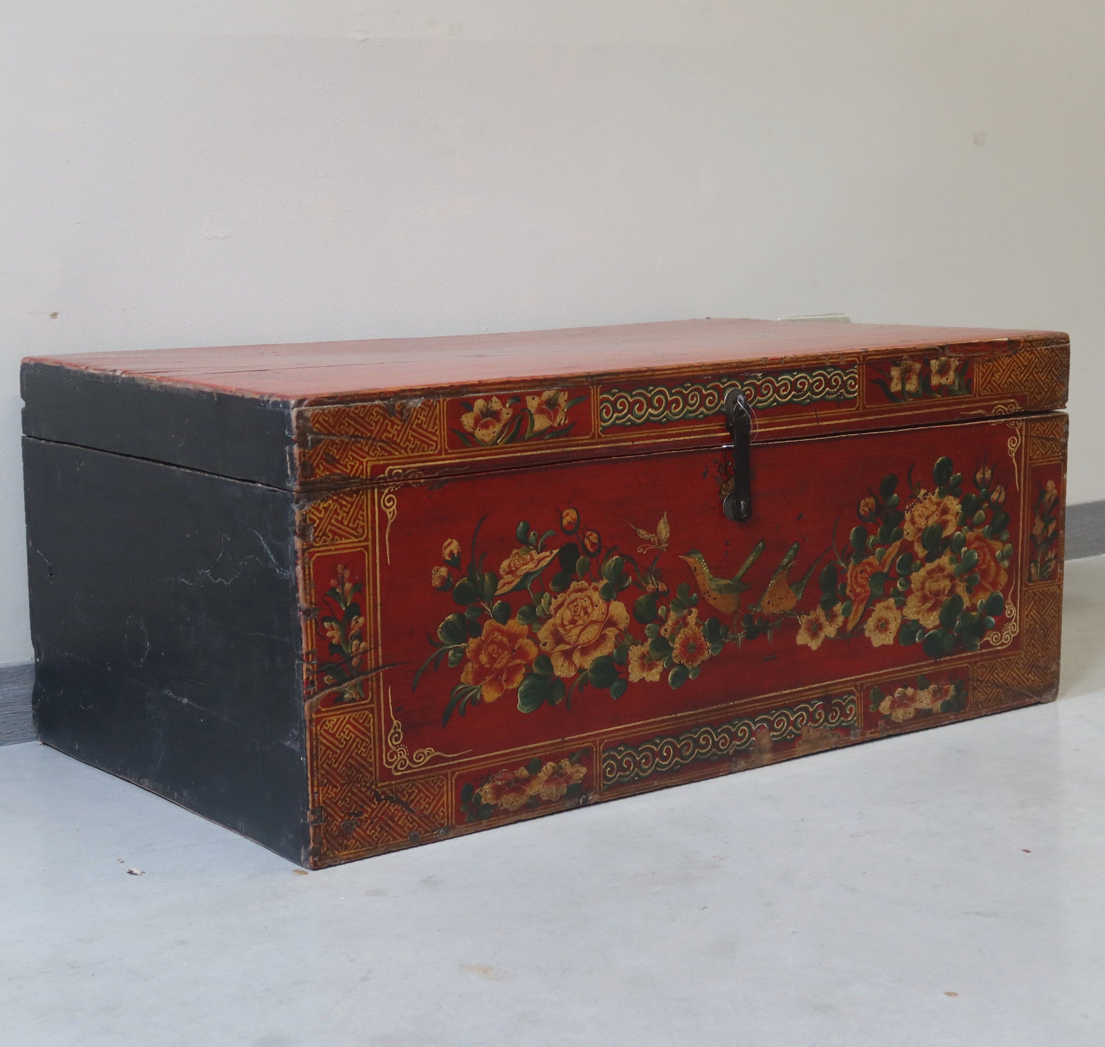 BAULE MONGOLIA DECORATO