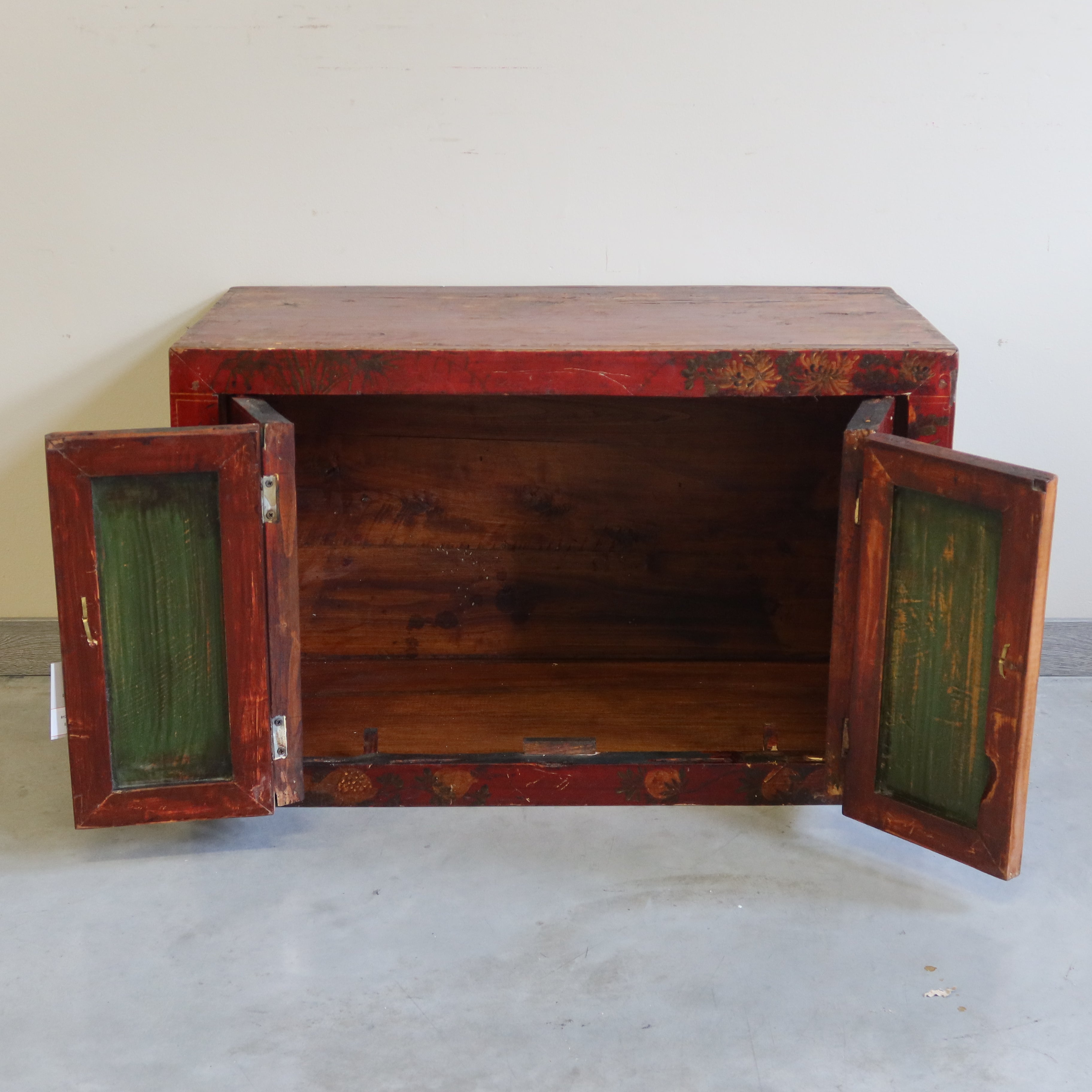 BAULE CINESE CON APERTURA FRONTALE