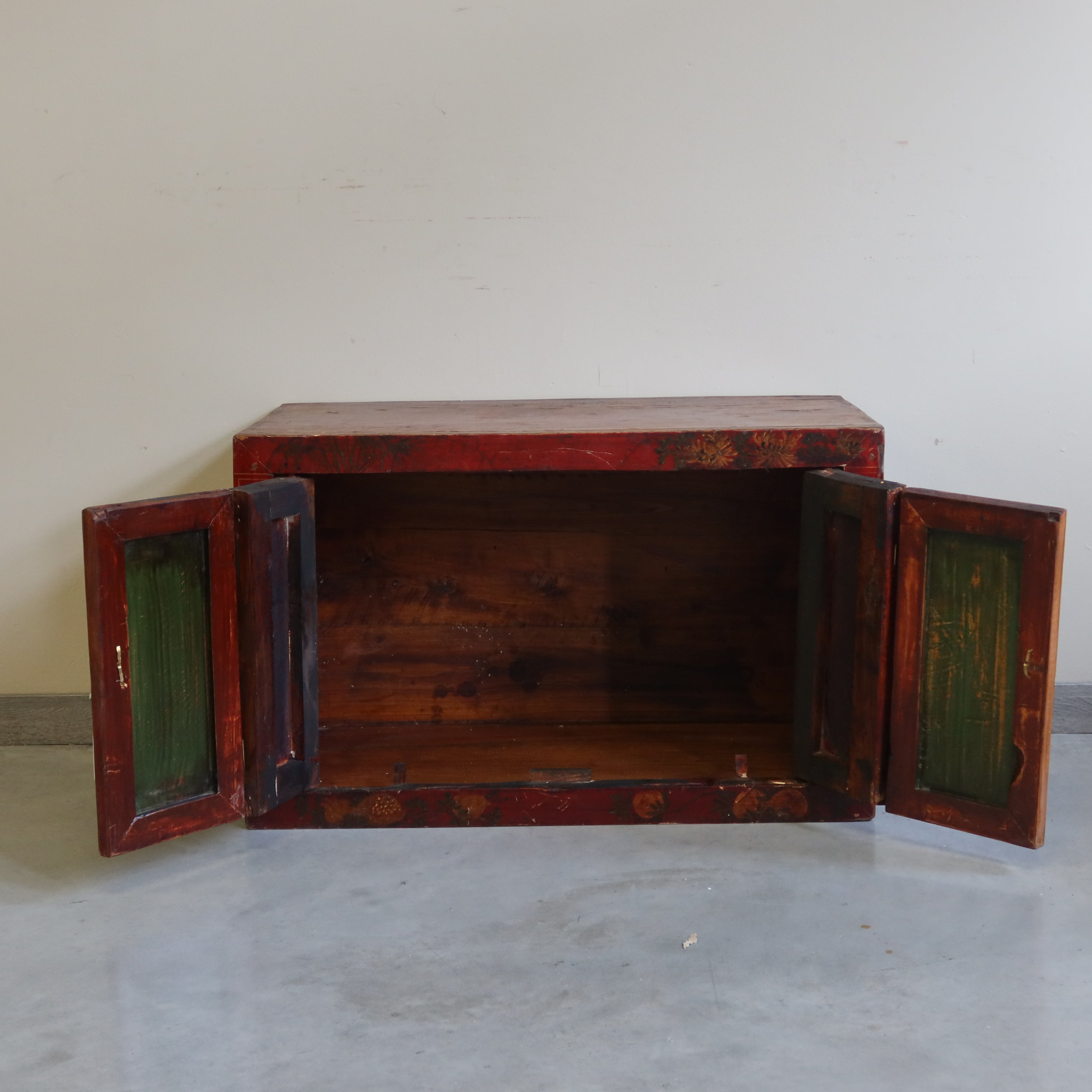BAULE CINESE CON APERTURA FRONTALE