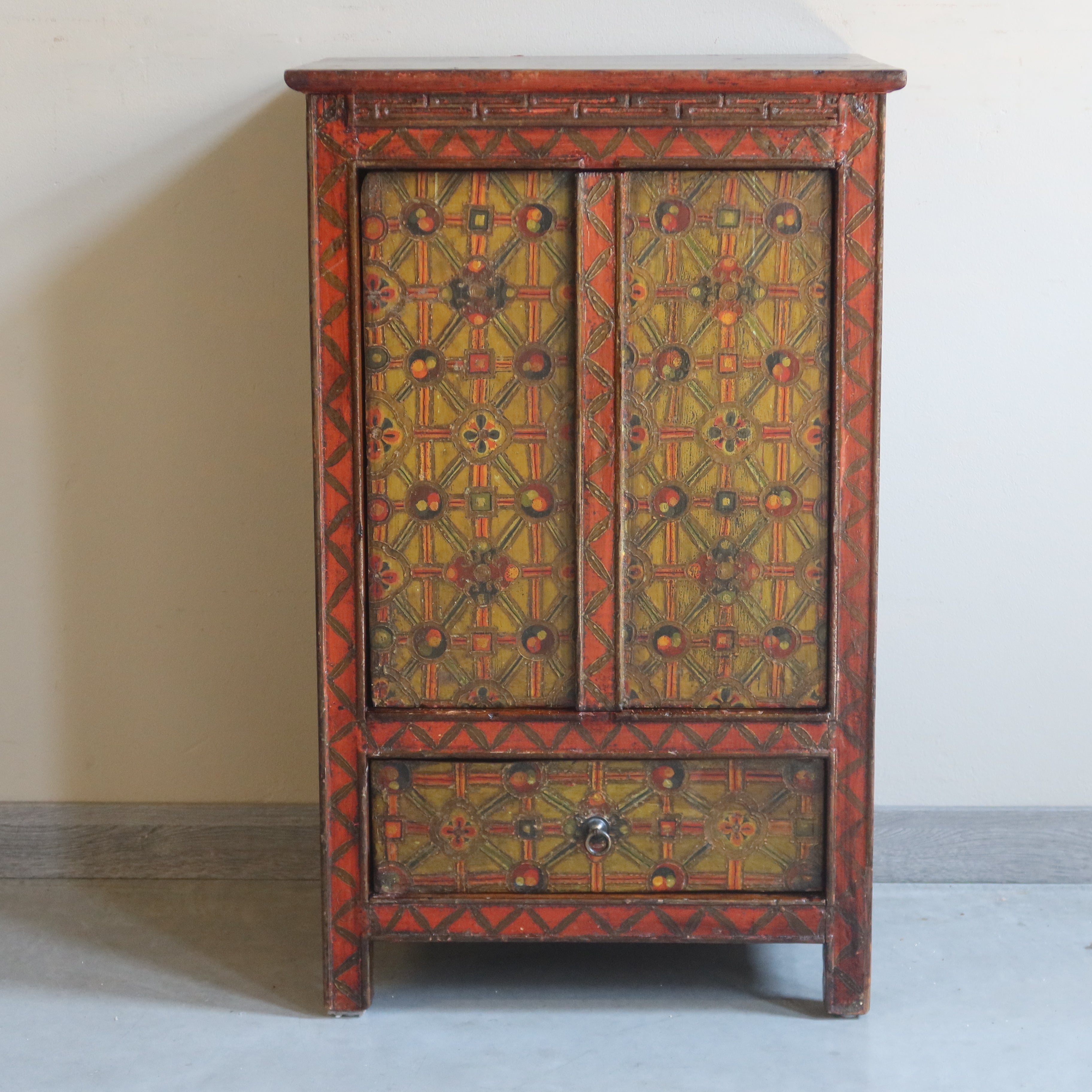 CREDENZINO TIBET DECORATO