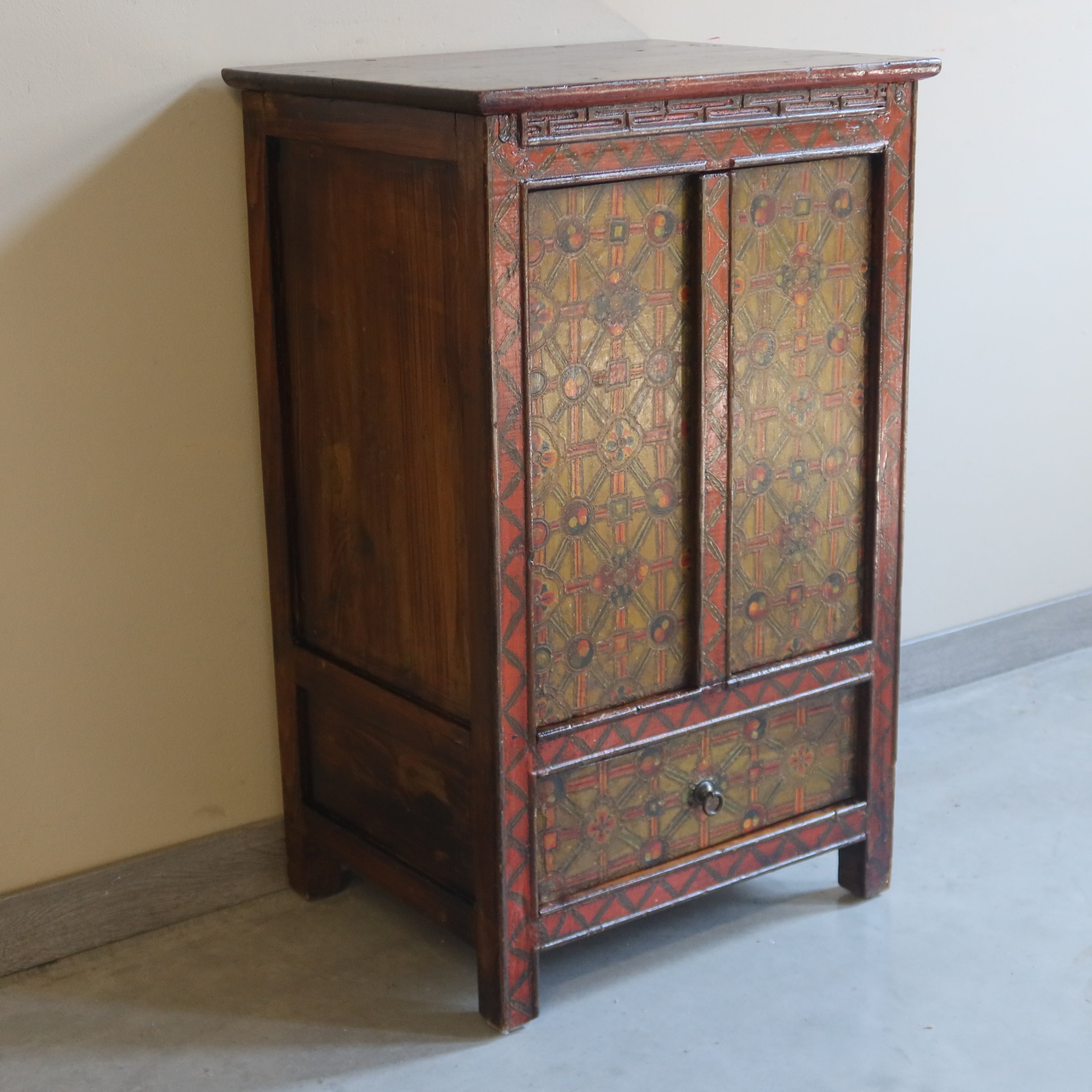 CREDENZINO TIBET DECORATO