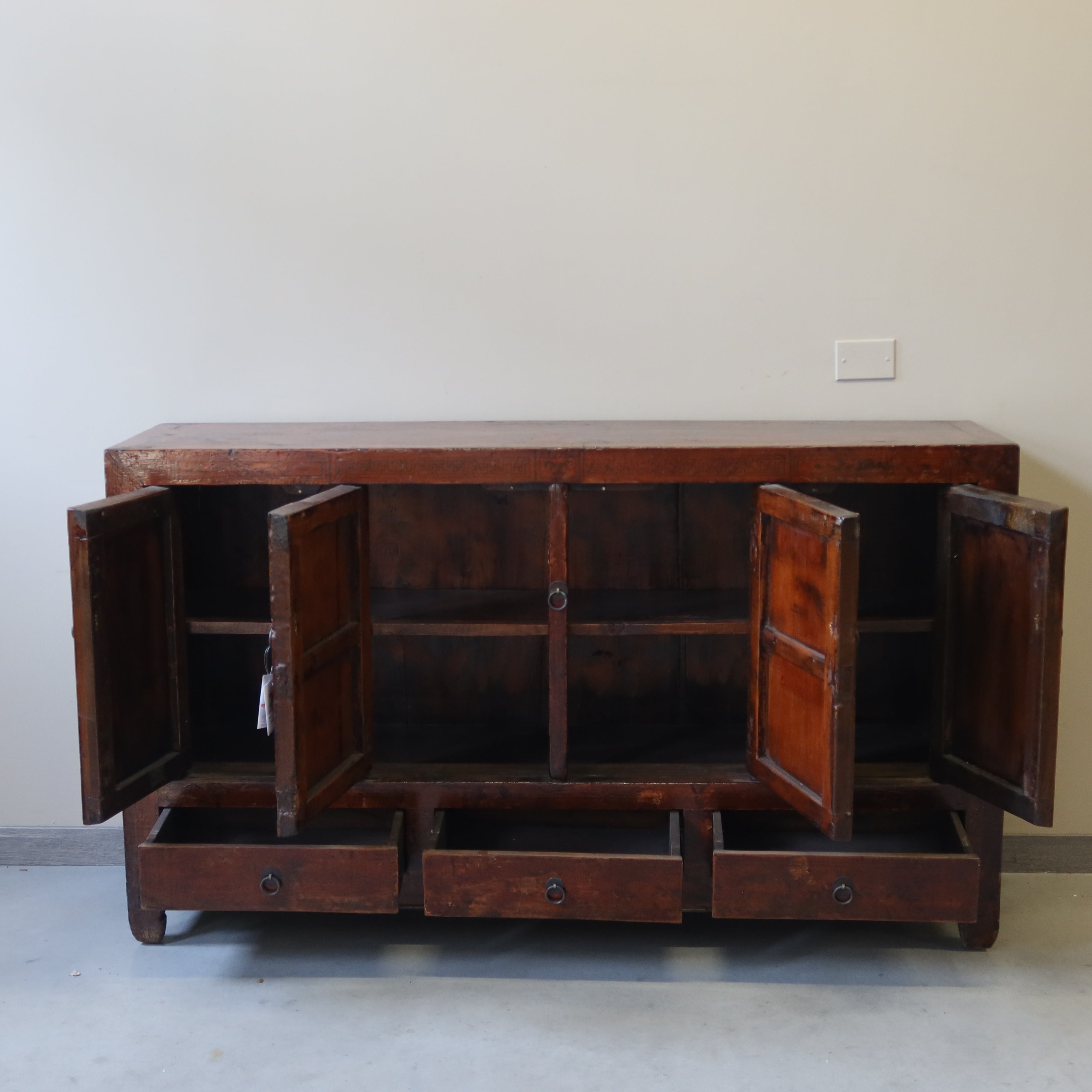 BUFFET DONGBEI DECORATO