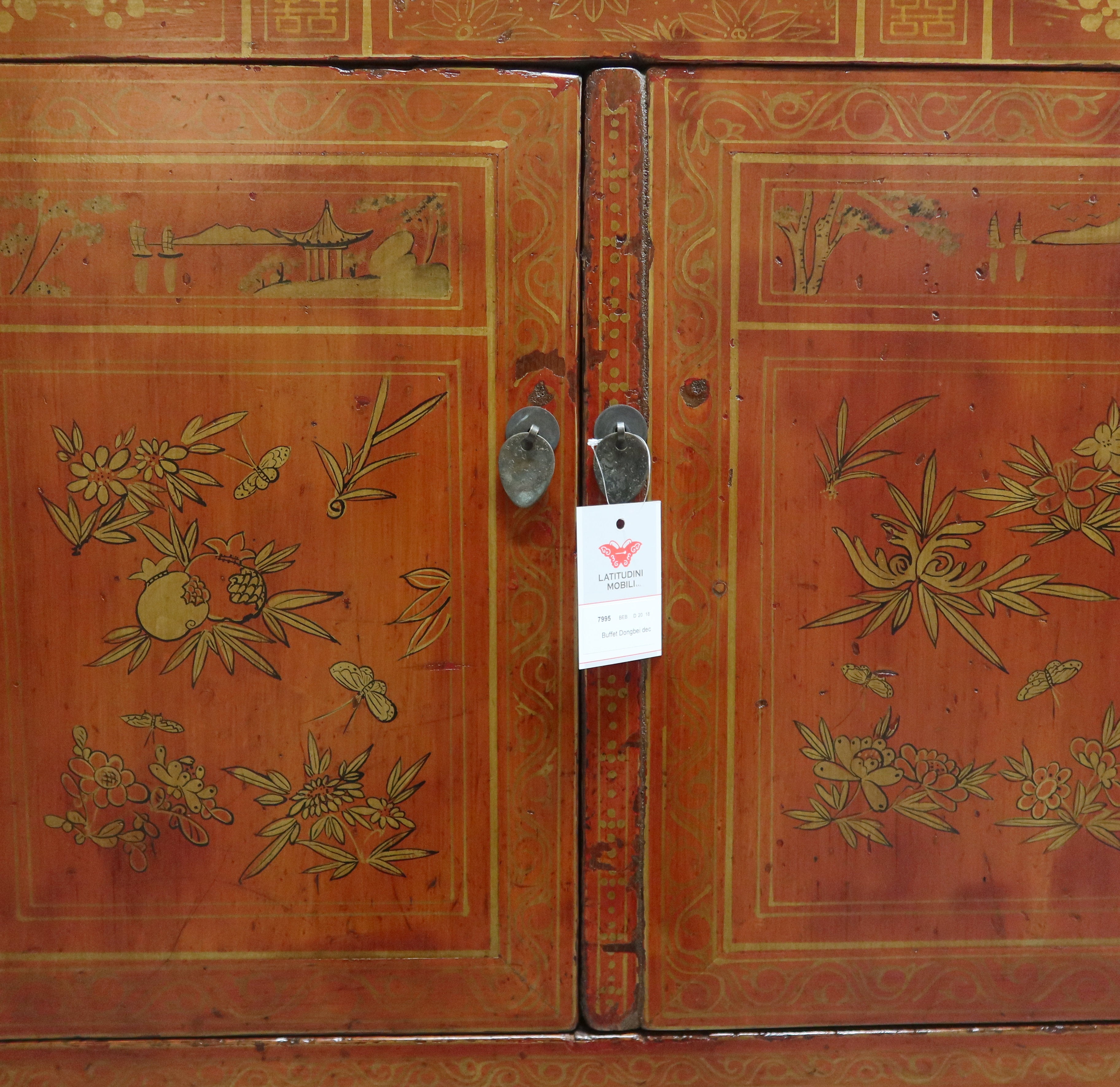 BUFFET CINESE DECORATO DEL DONGBEI