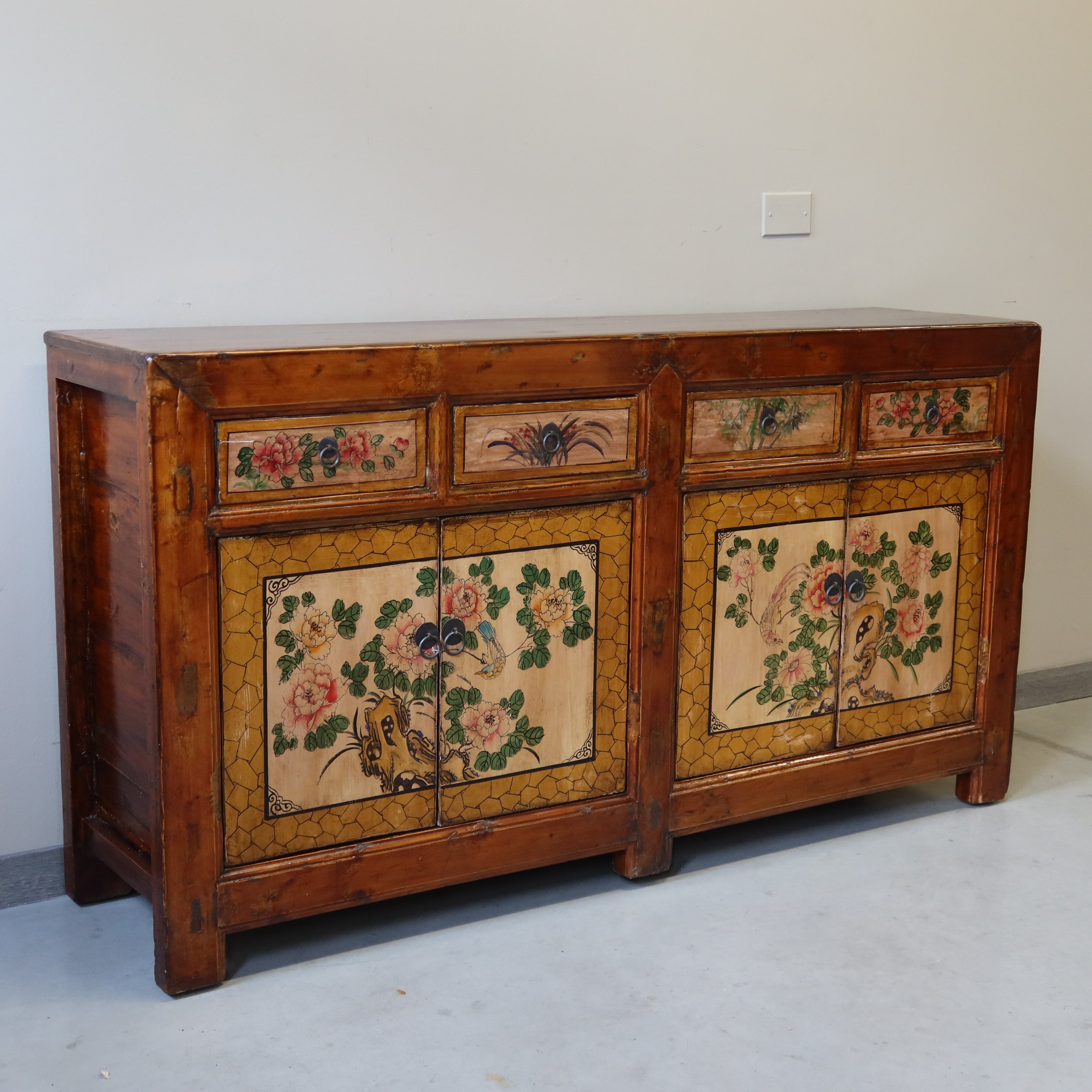 BUFFET MONGOLIA DECORATO