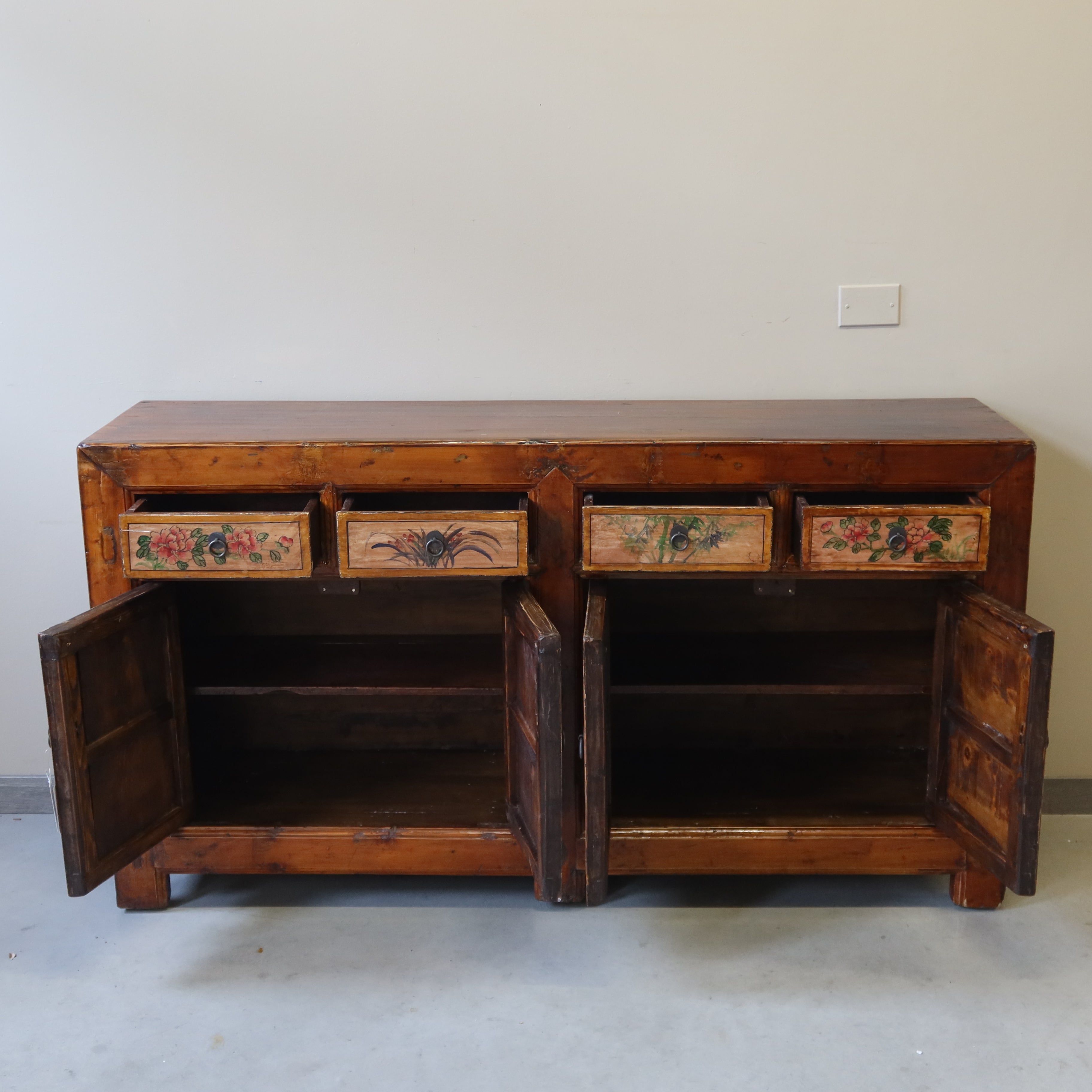 BUFFET MONGOLIA DECORATO