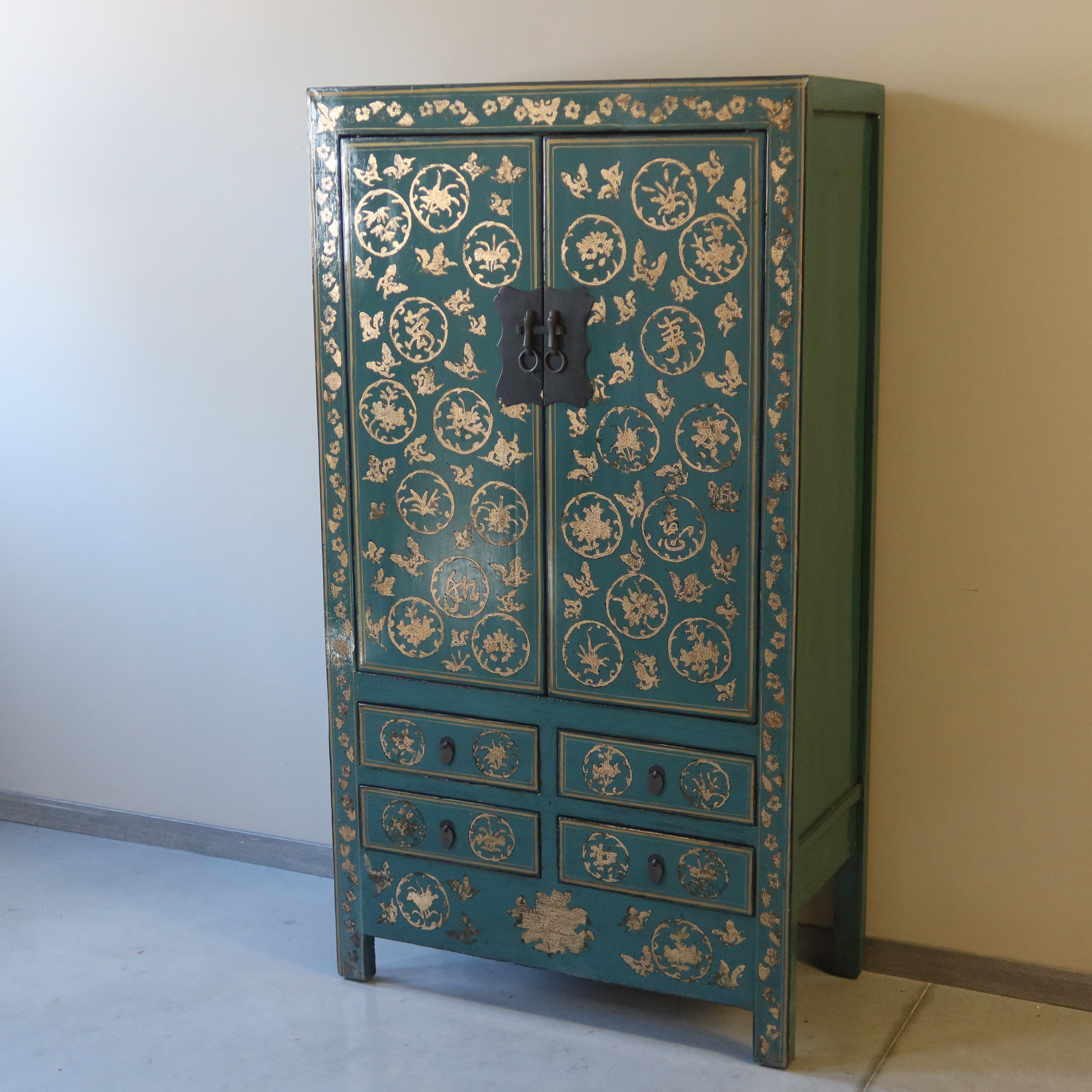 ARMADIO SHANXI LACCATO E DECORATO