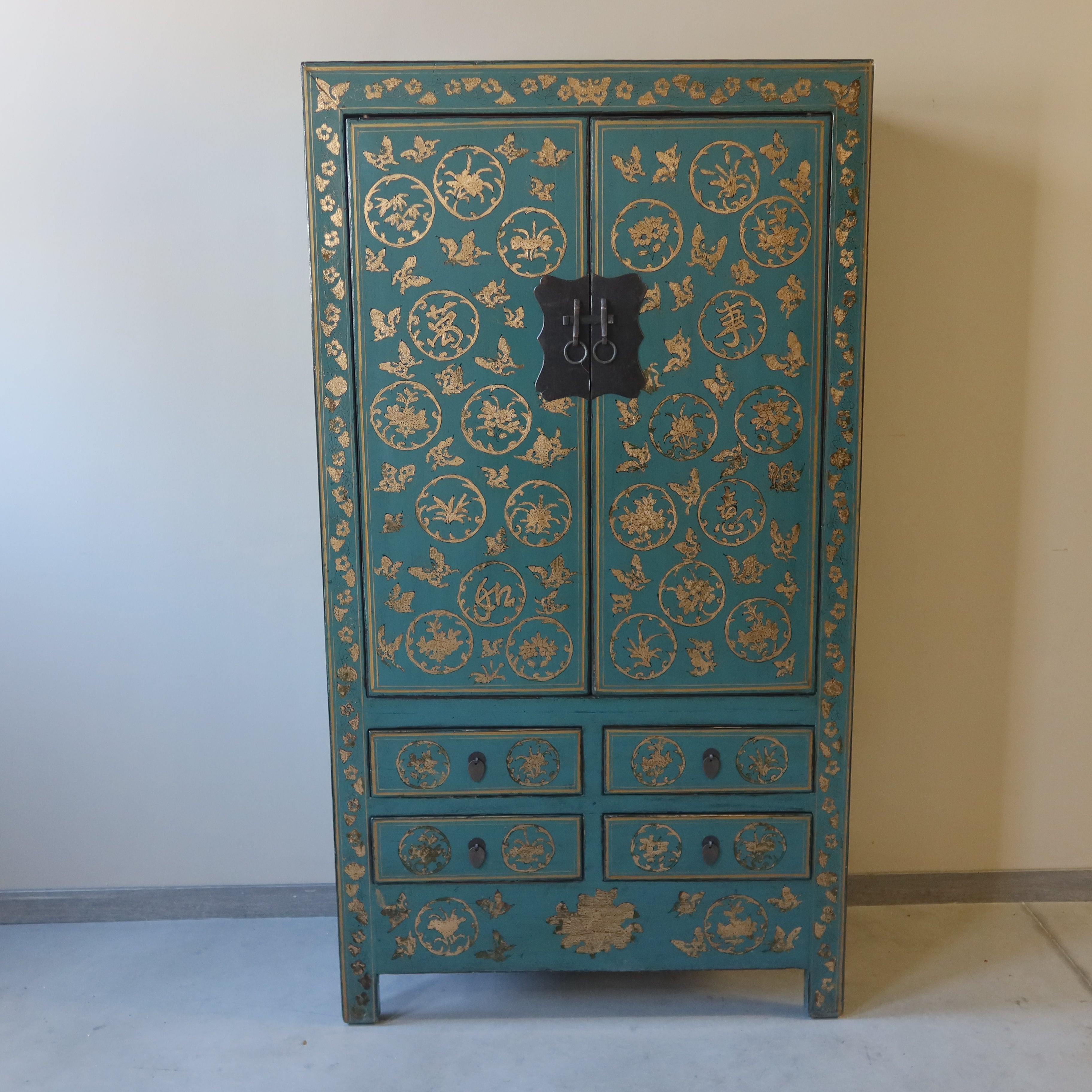 ARMADIO SHANXI LACCATO E DECORATO