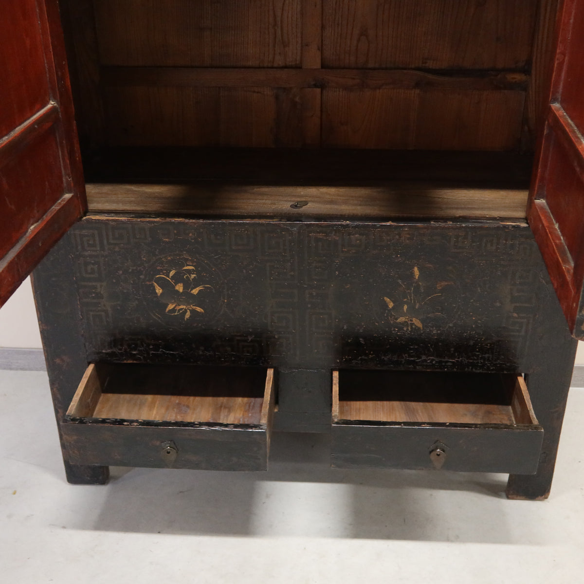 ARMADIO SHANXI NERO DECORATO