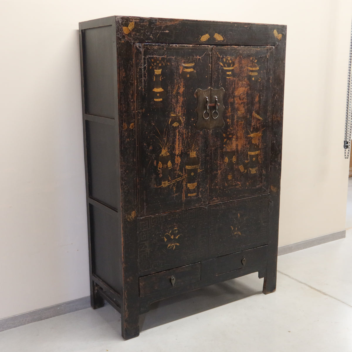 ARMADIO SHANXI NERO DECORATO