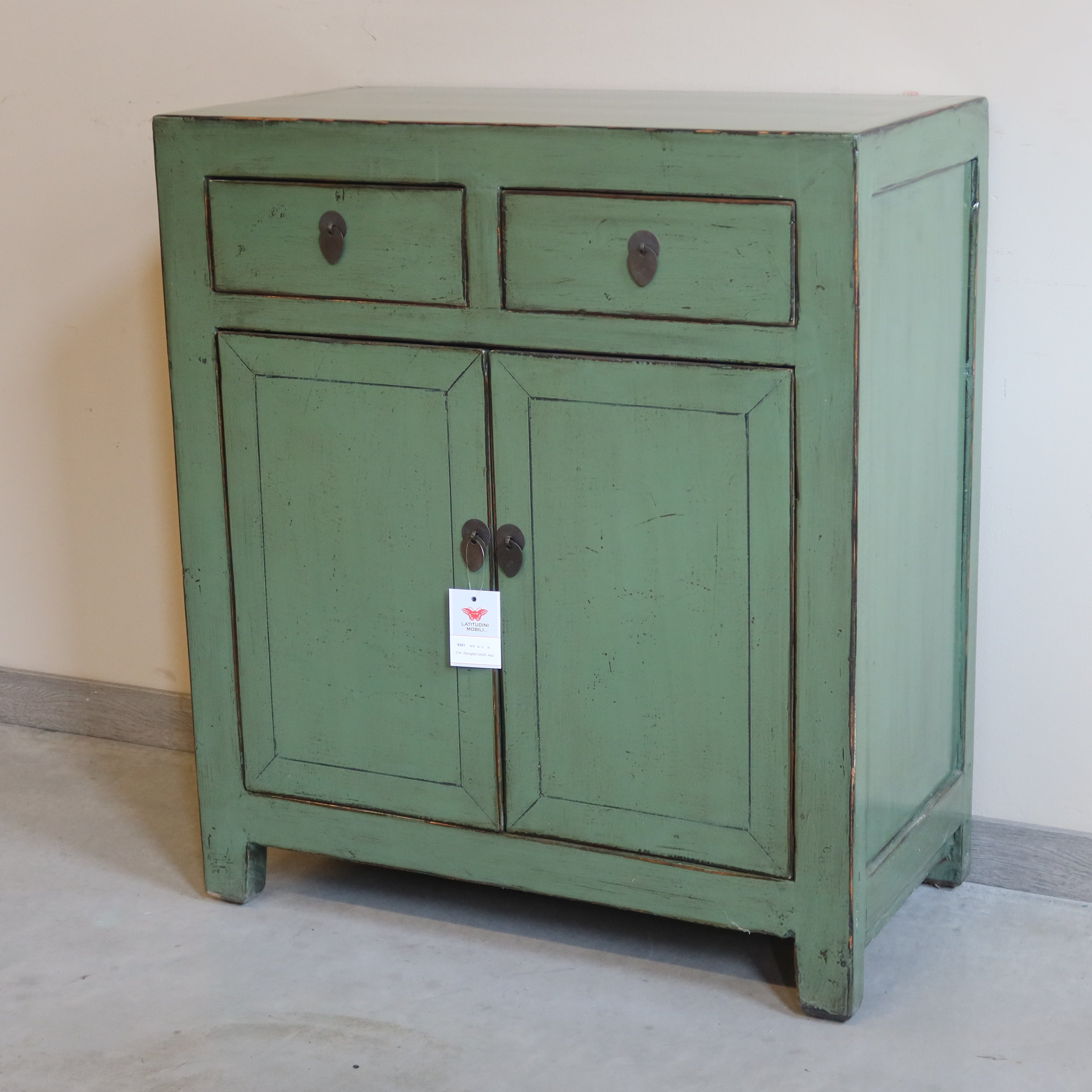 CREDENZINO CINESE LACCATO