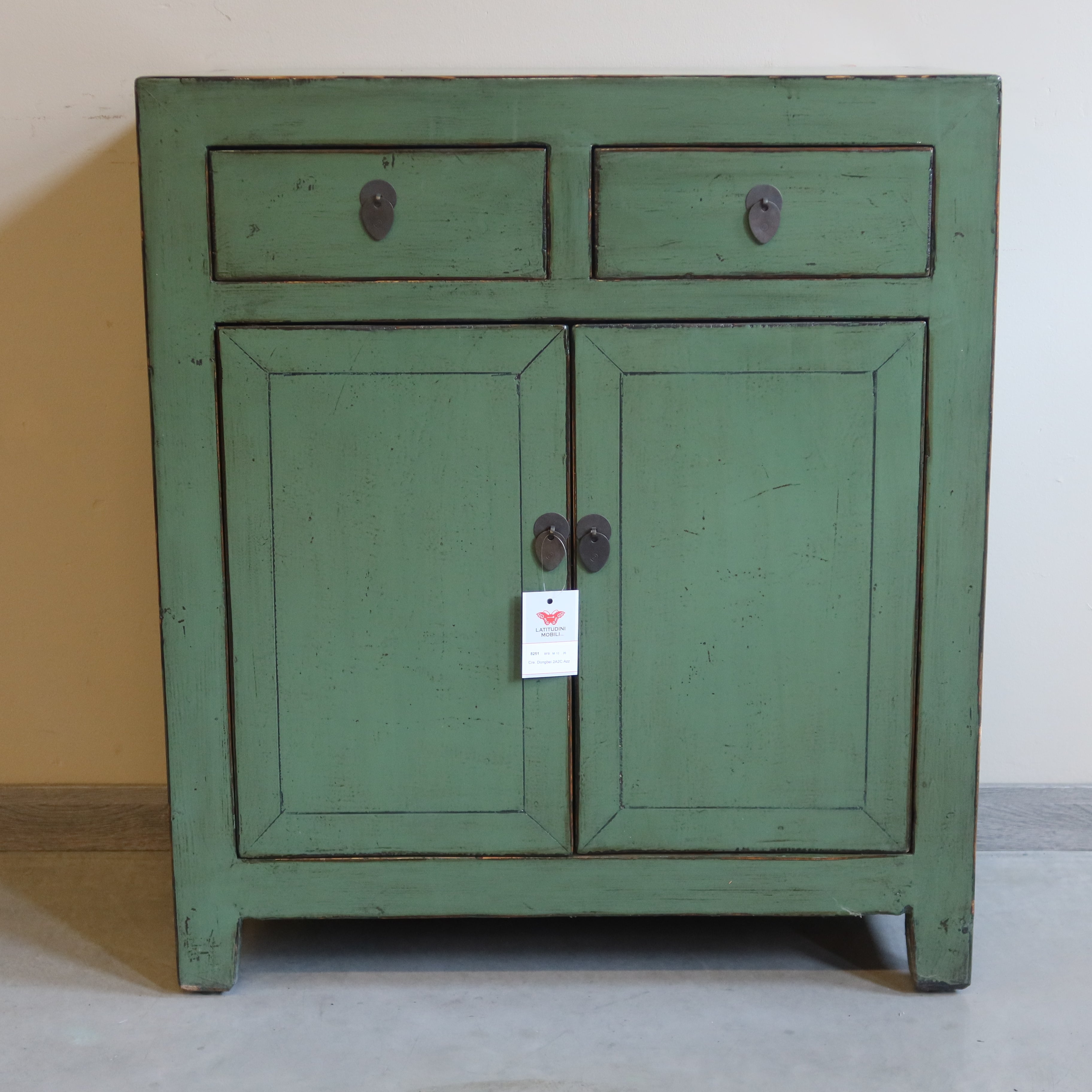 CREDENZINO CINESE LACCATO