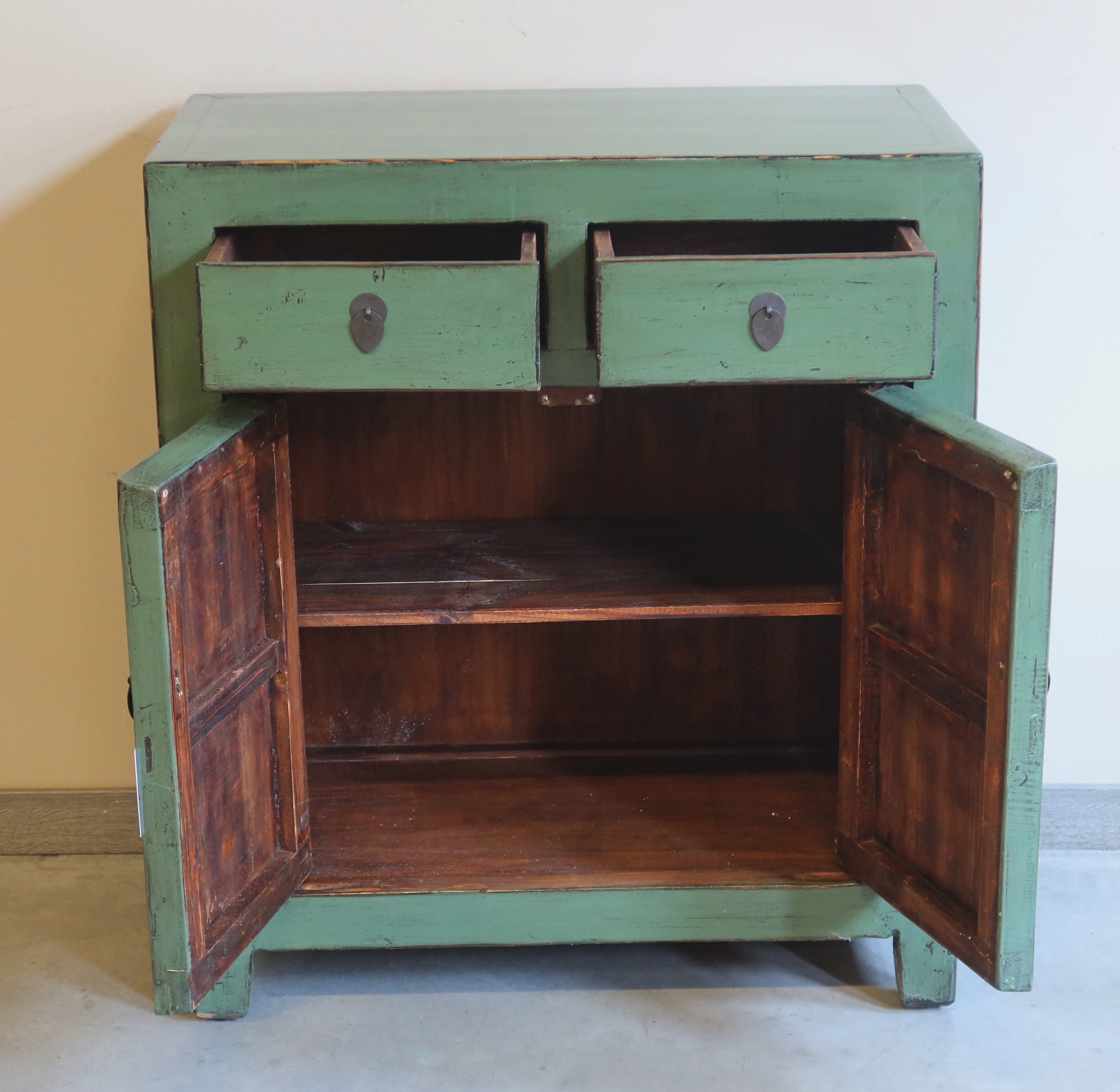 CREDENZINO CINESE LACCATO