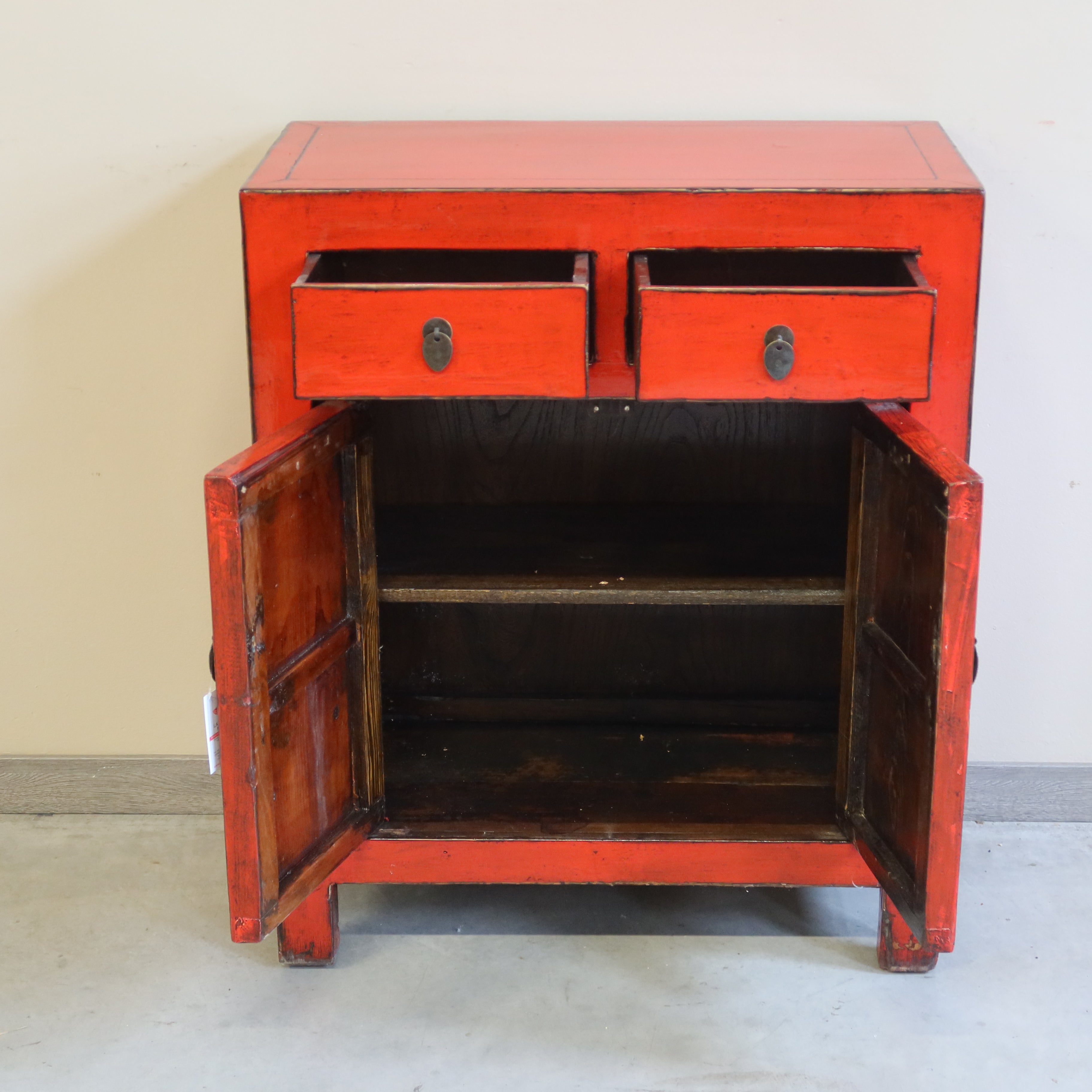 CREDENZINO CINESE LACCA ROSSA