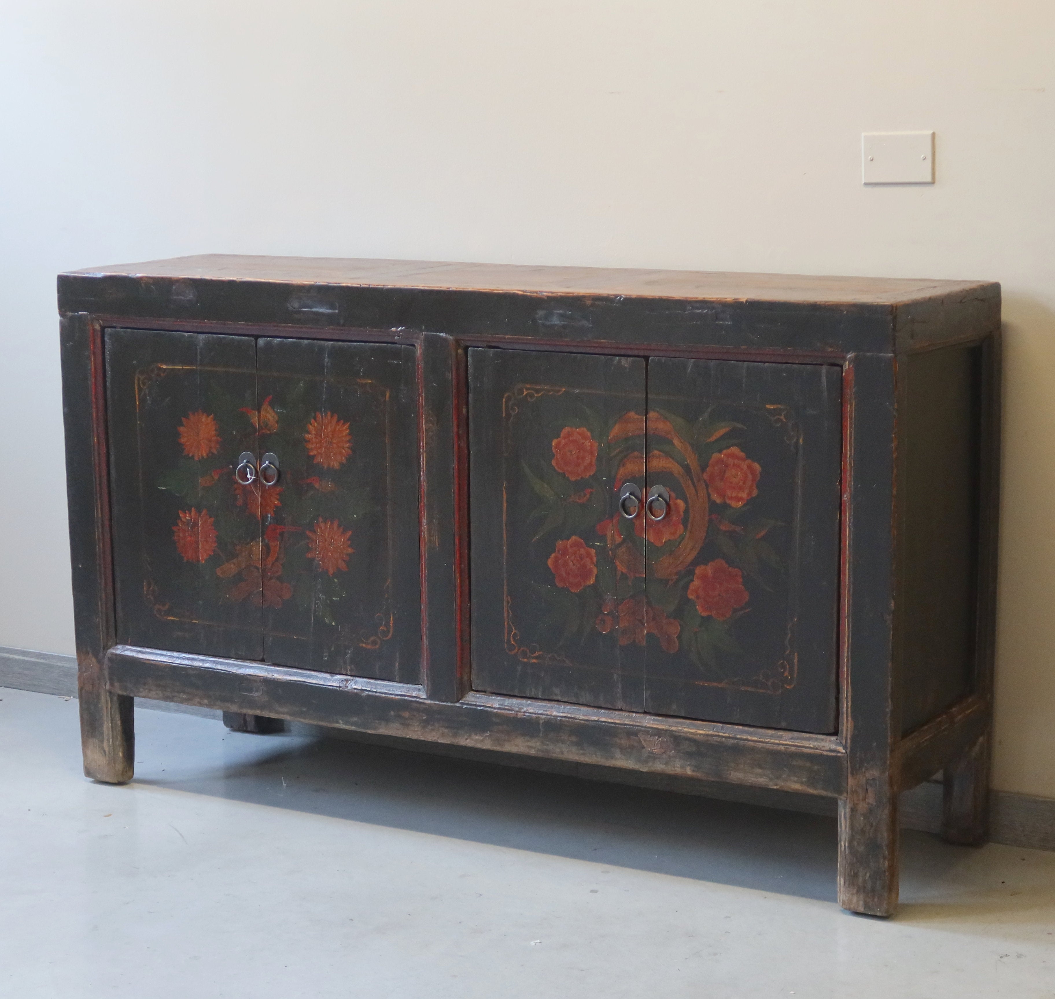 MADIA MONGOLIA IN LACCA DECORATA