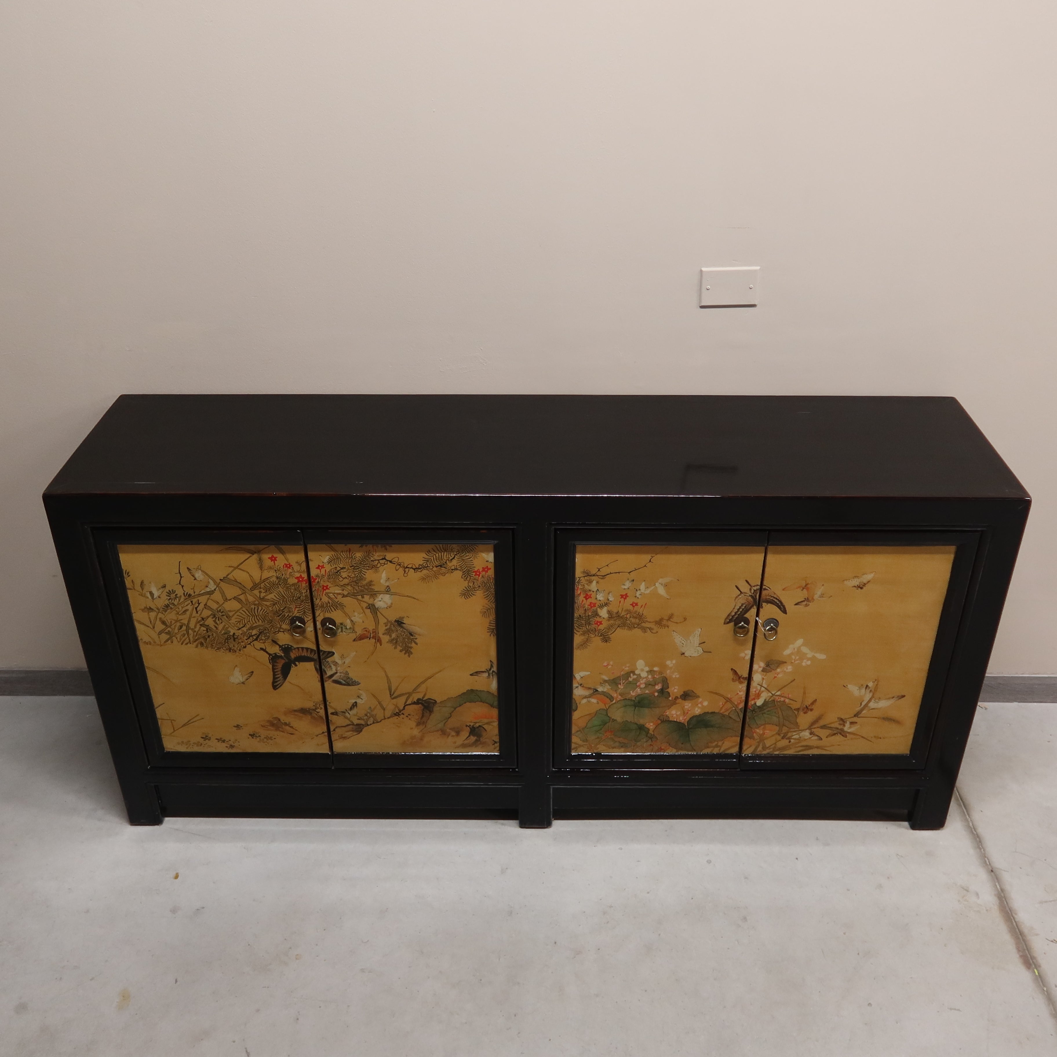 MADIA MONGOLIA IN LACCA DECORATA