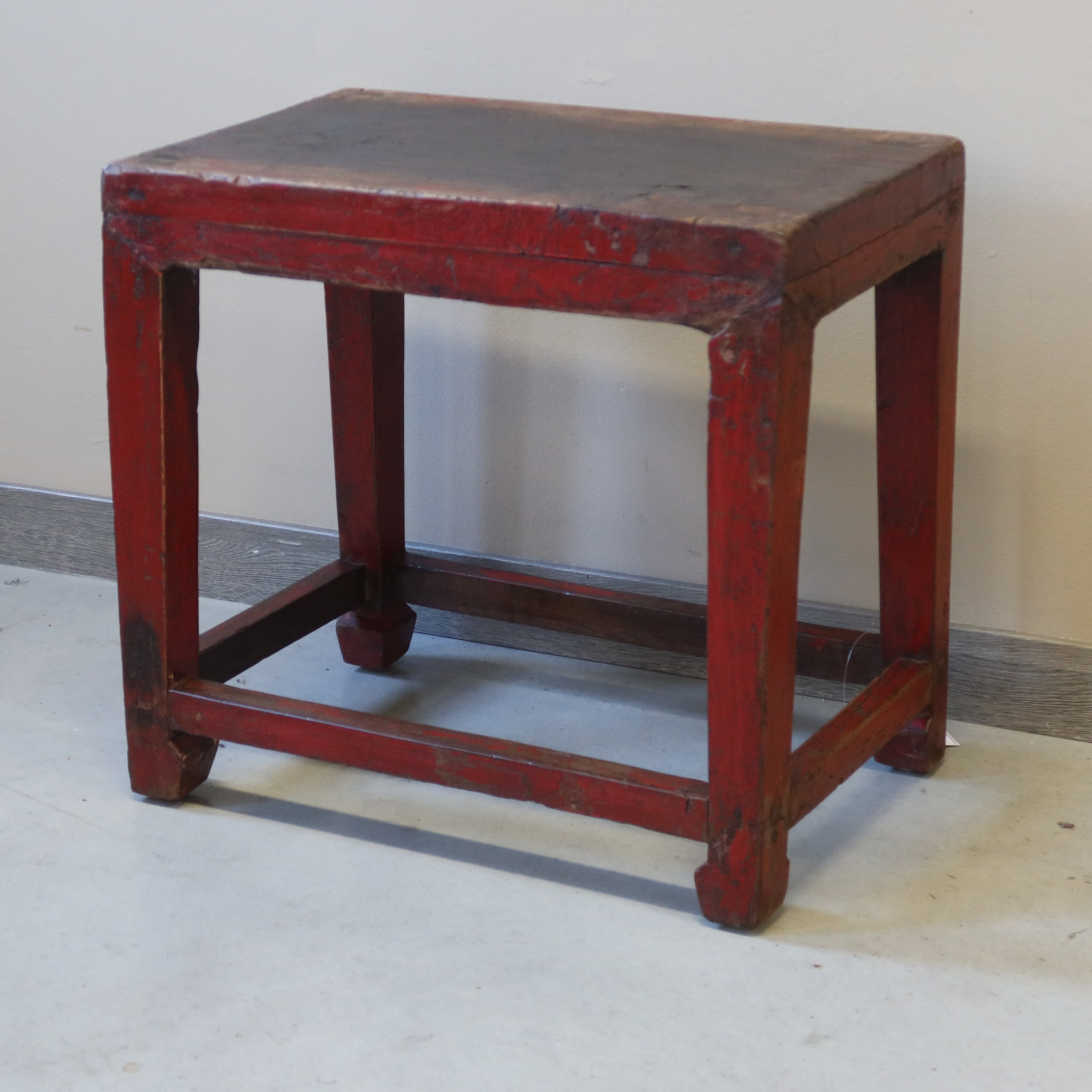 SGABELLO CINESE ROSSO