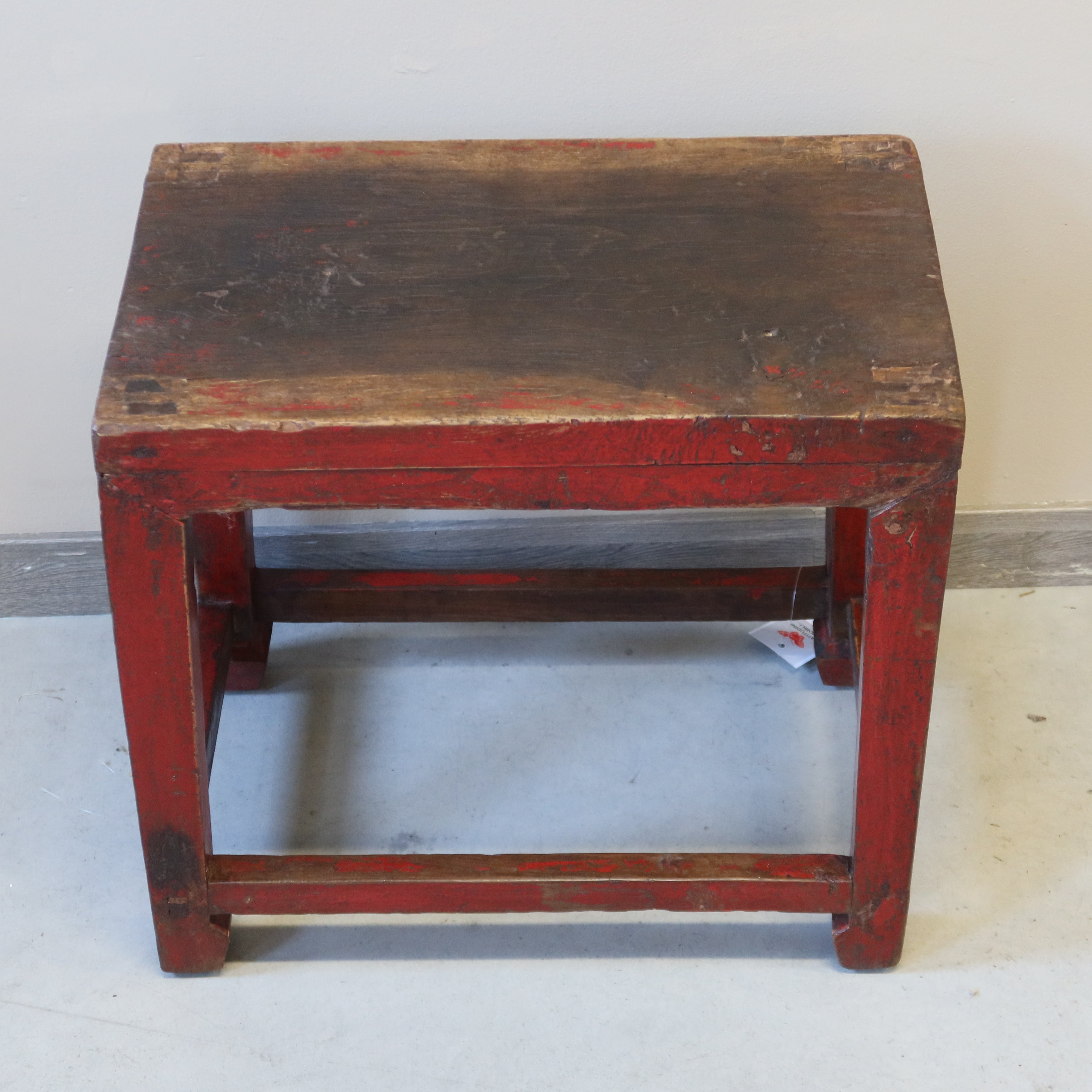 SGABELLO CINESE ROSSO