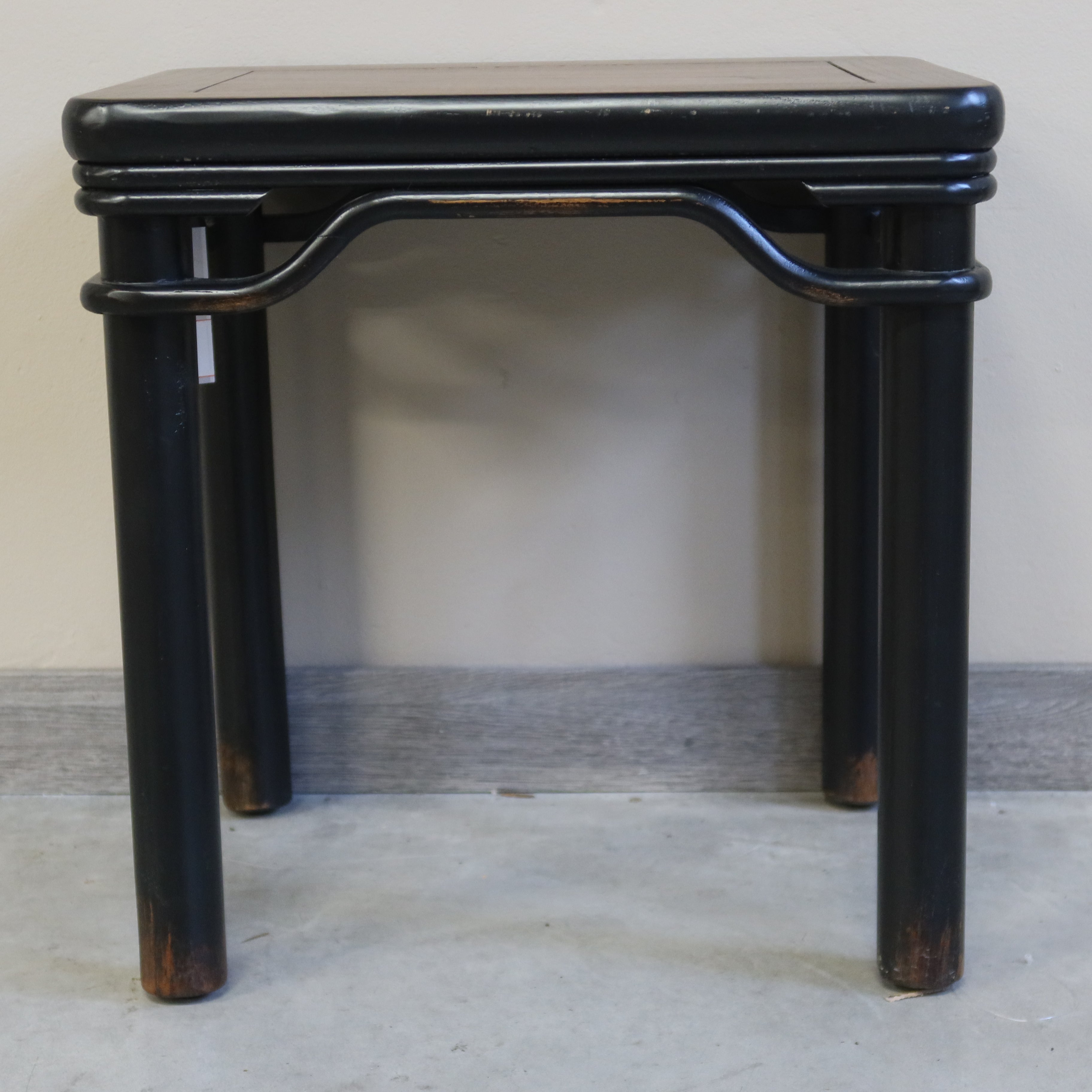 SGABELLO RETTANGOLARE OLMO CINESE