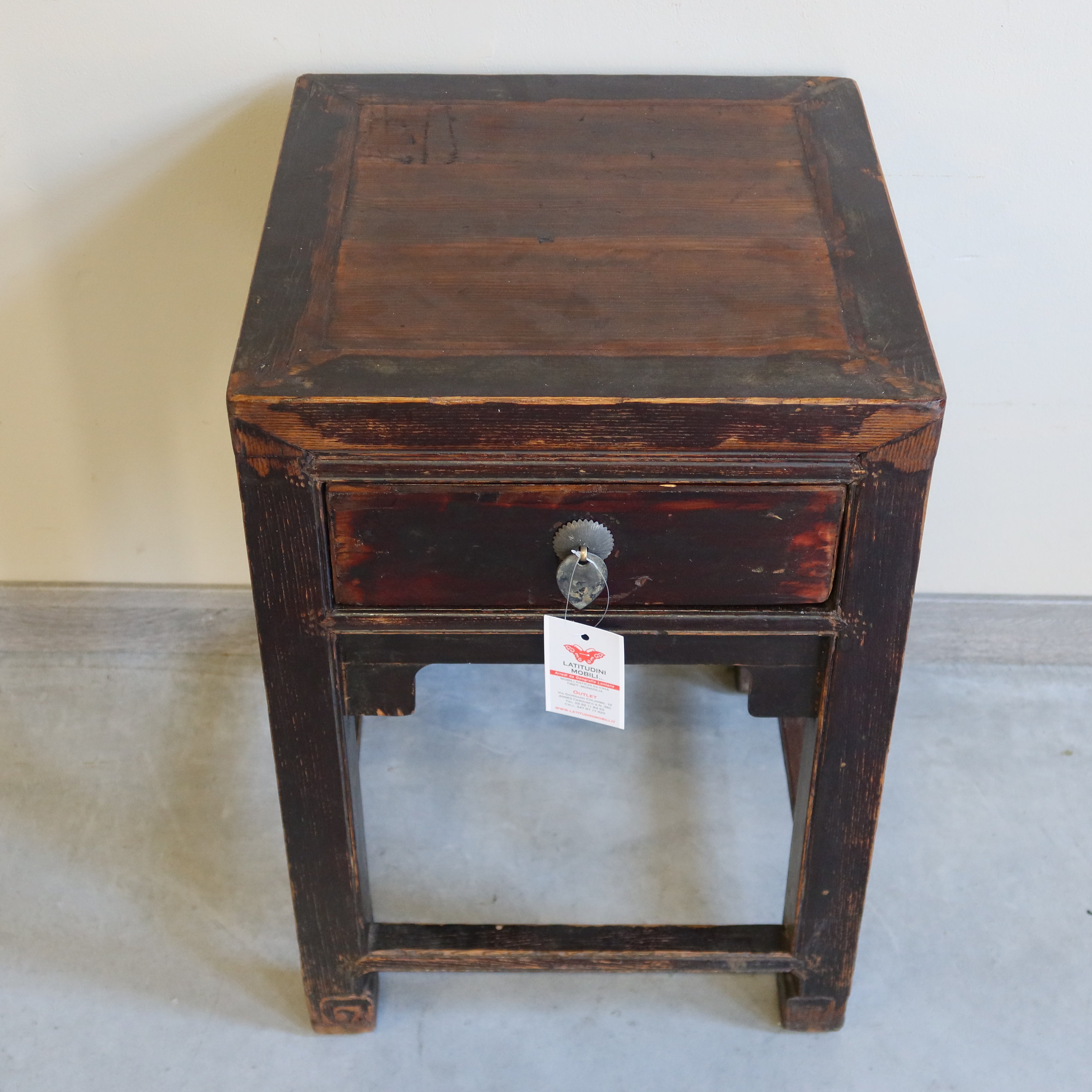 TAVOLINO OLMO CINESE CON CASSETTO