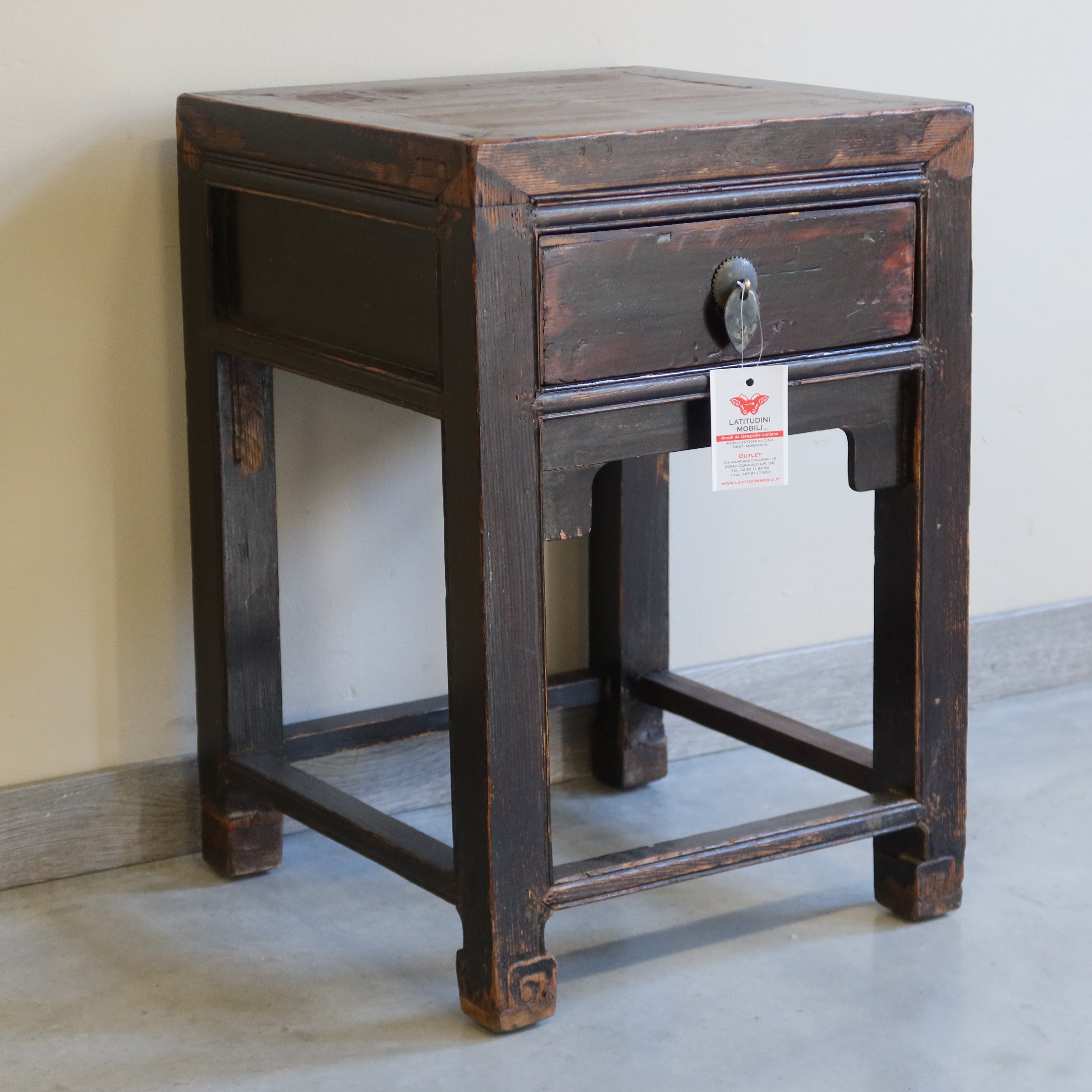 TAVOLINO OLMO CINESE CON CASSETTO