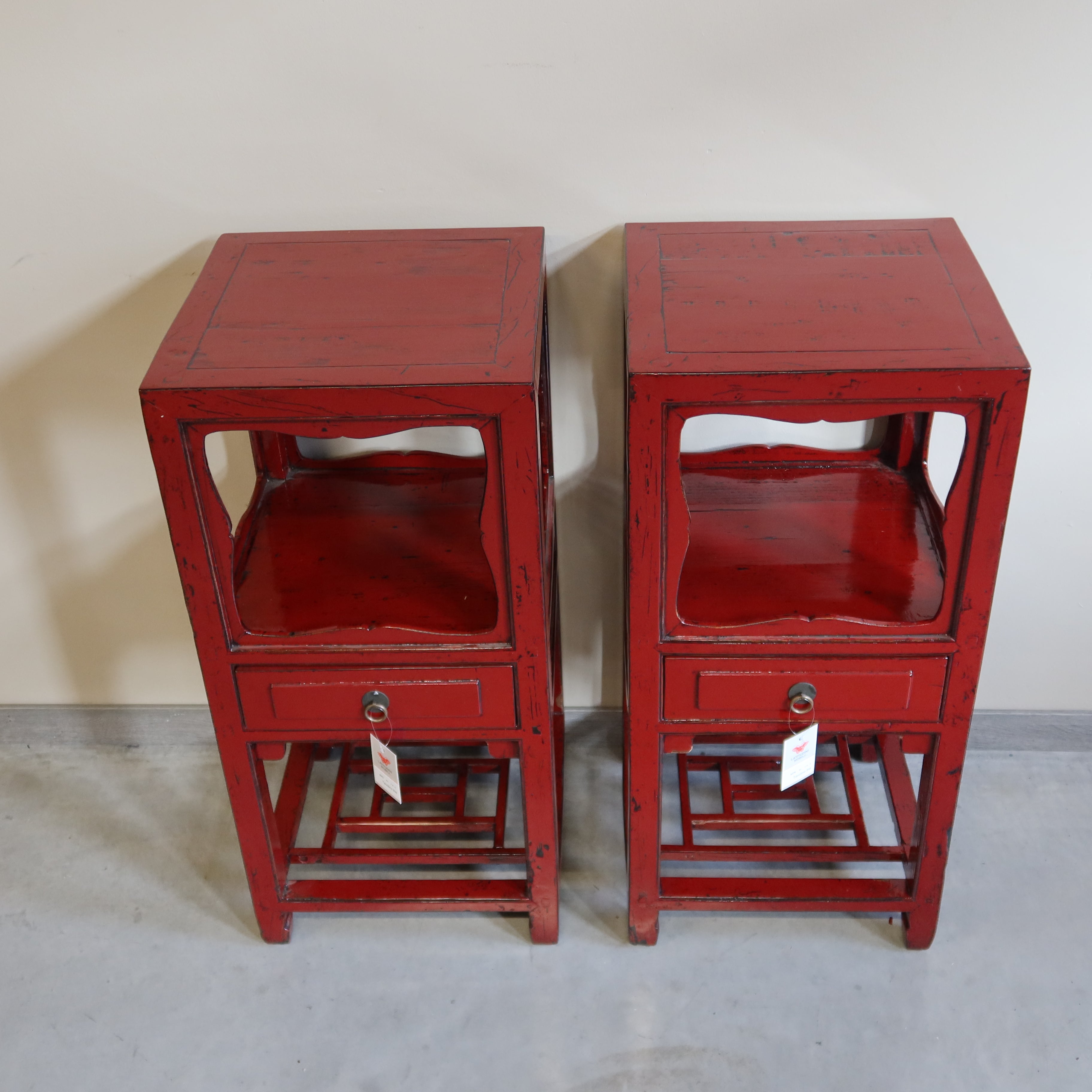 ALTO TAVOLINO DA THE LACCA BORDEAUX