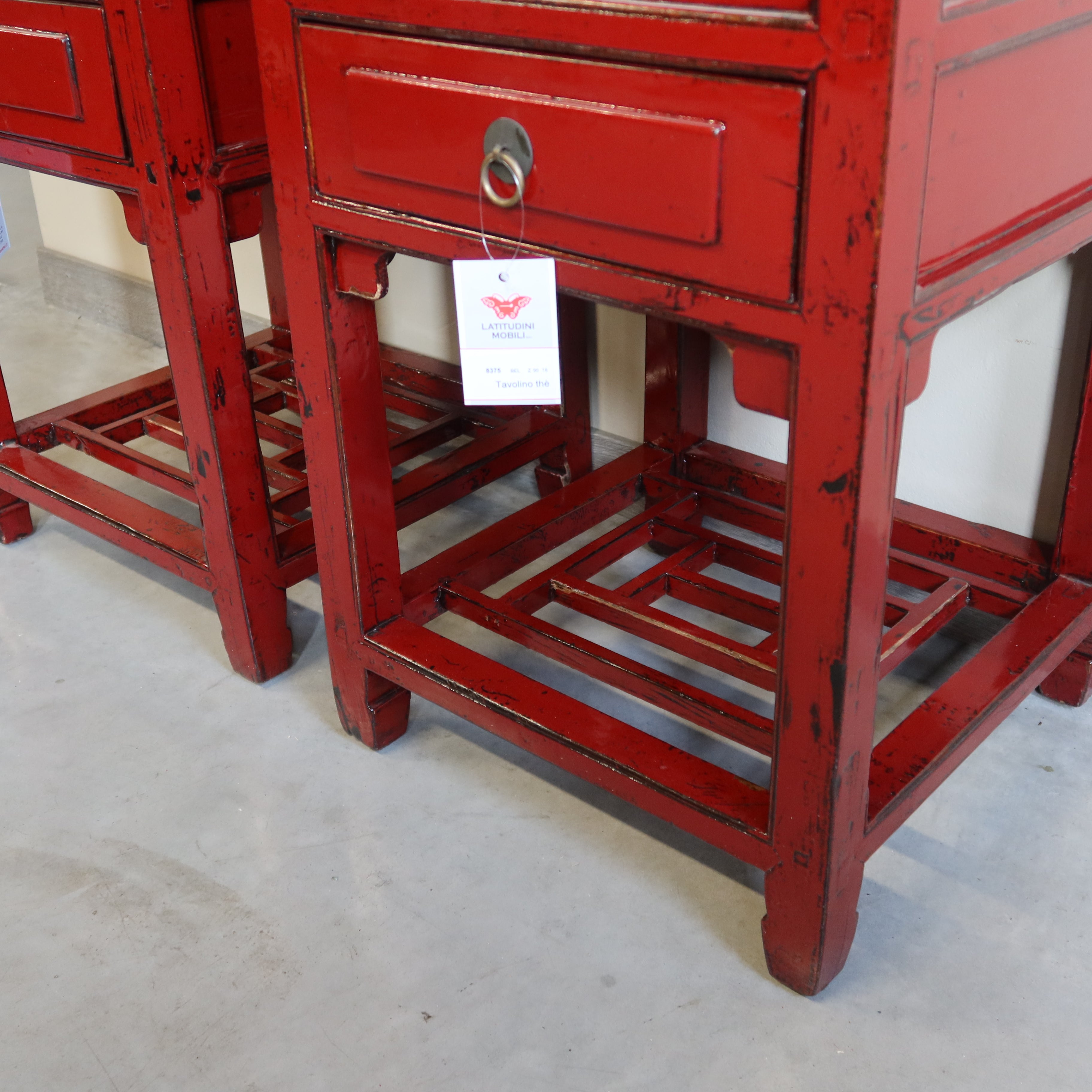 ALTO TAVOLINO DA THE LACCA BORDEAUX