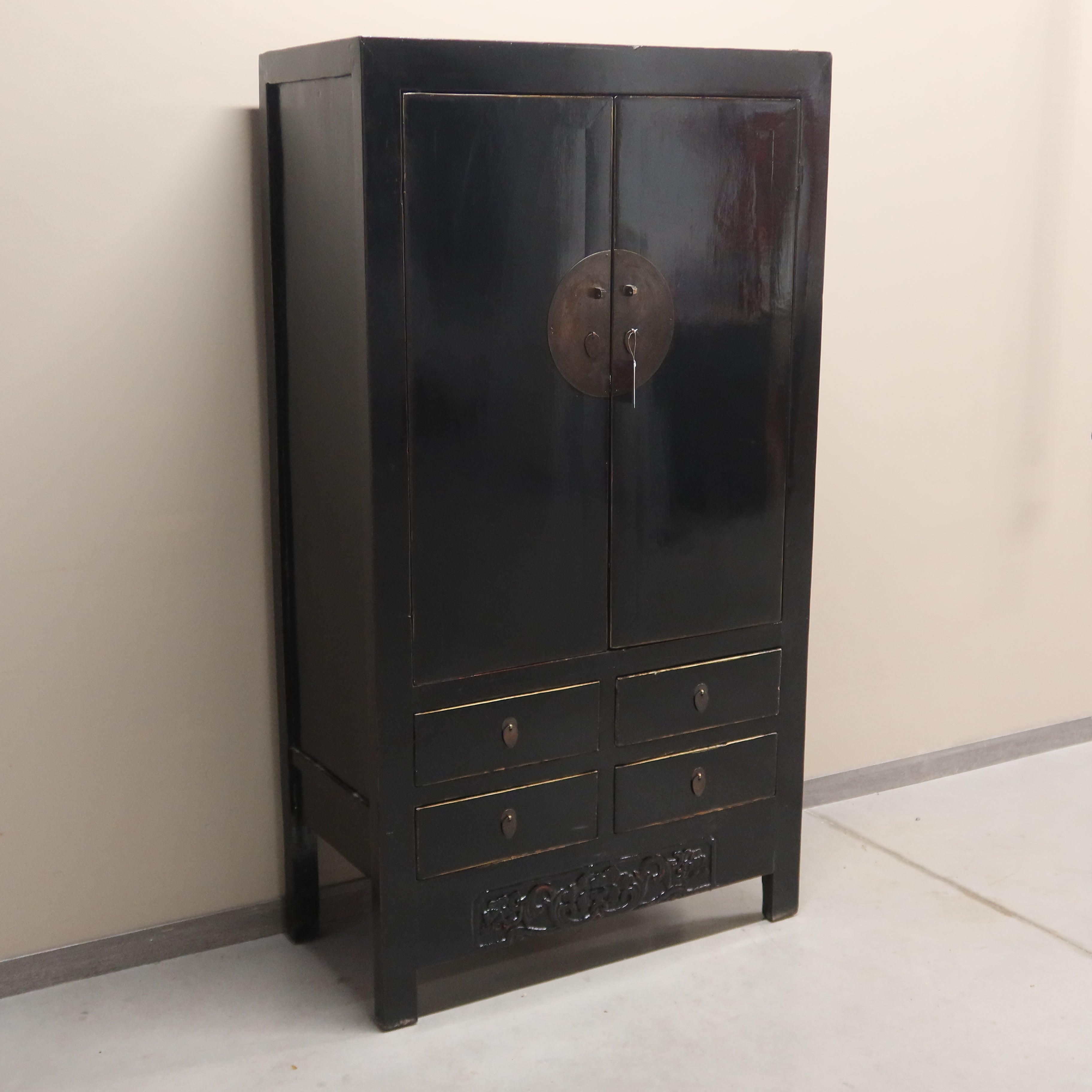 ARMADIO CINESE LACCA NERA