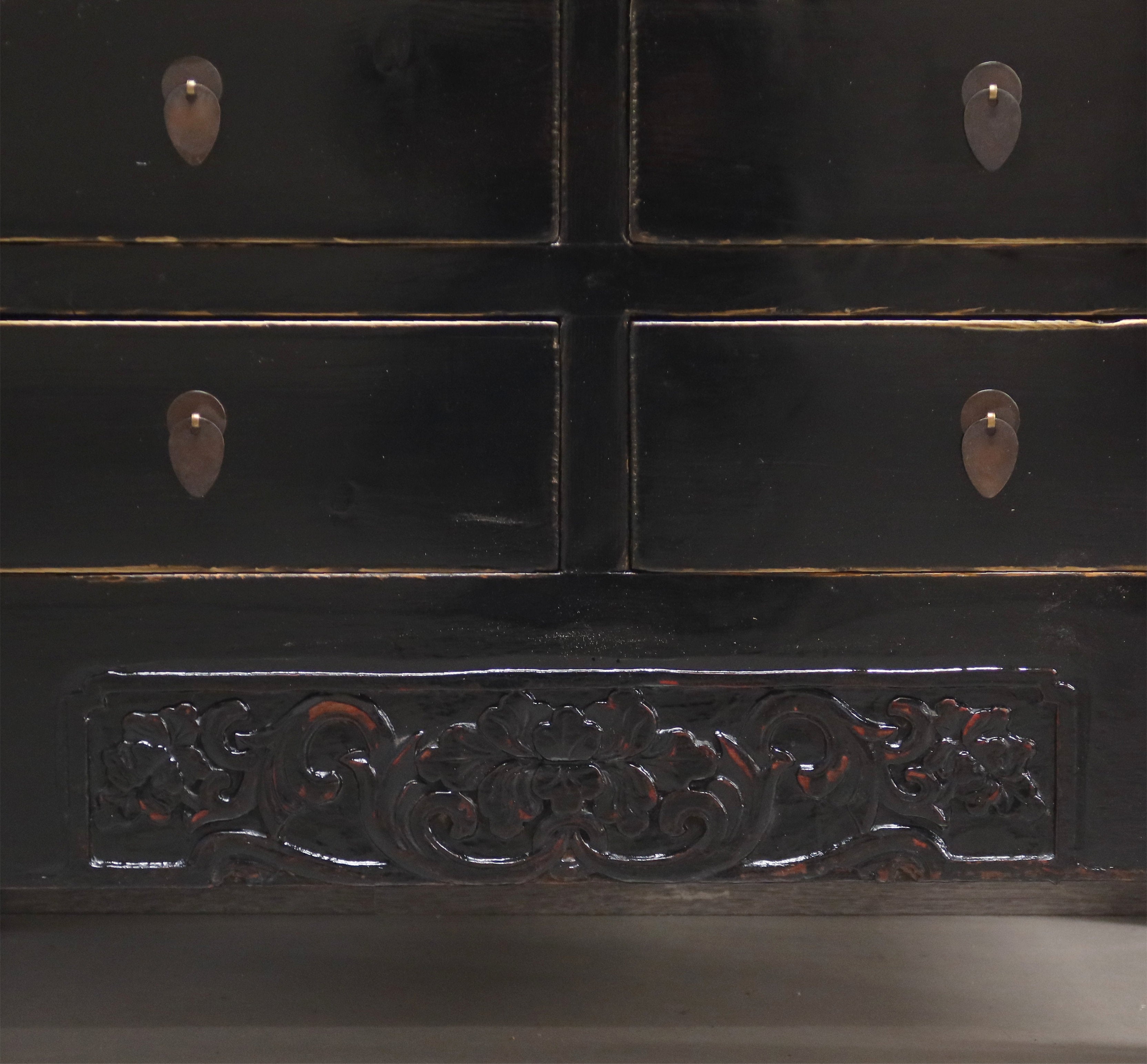 ARMADIO CINESE LACCA NERA