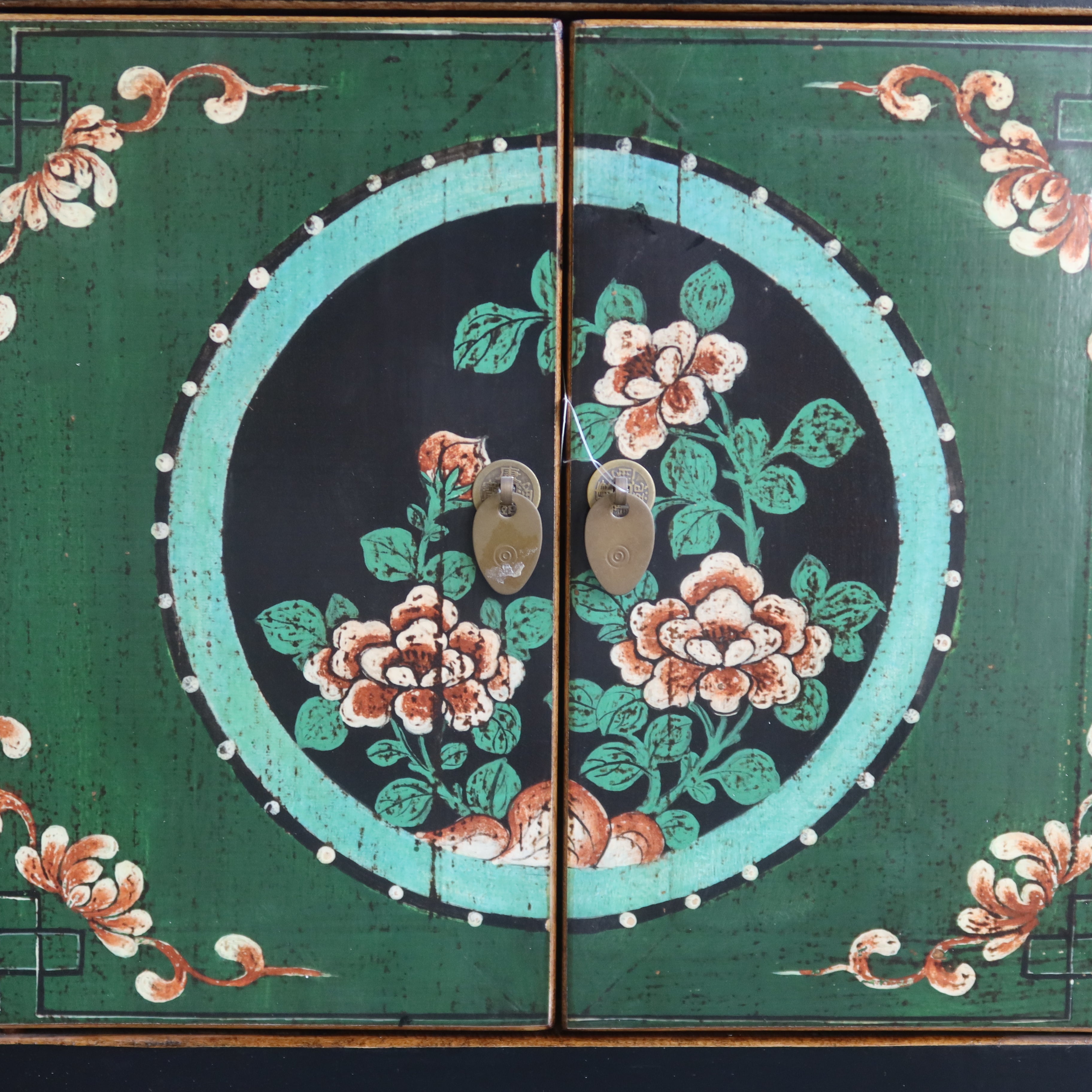 COMODINO MONGOLIA DECORATO