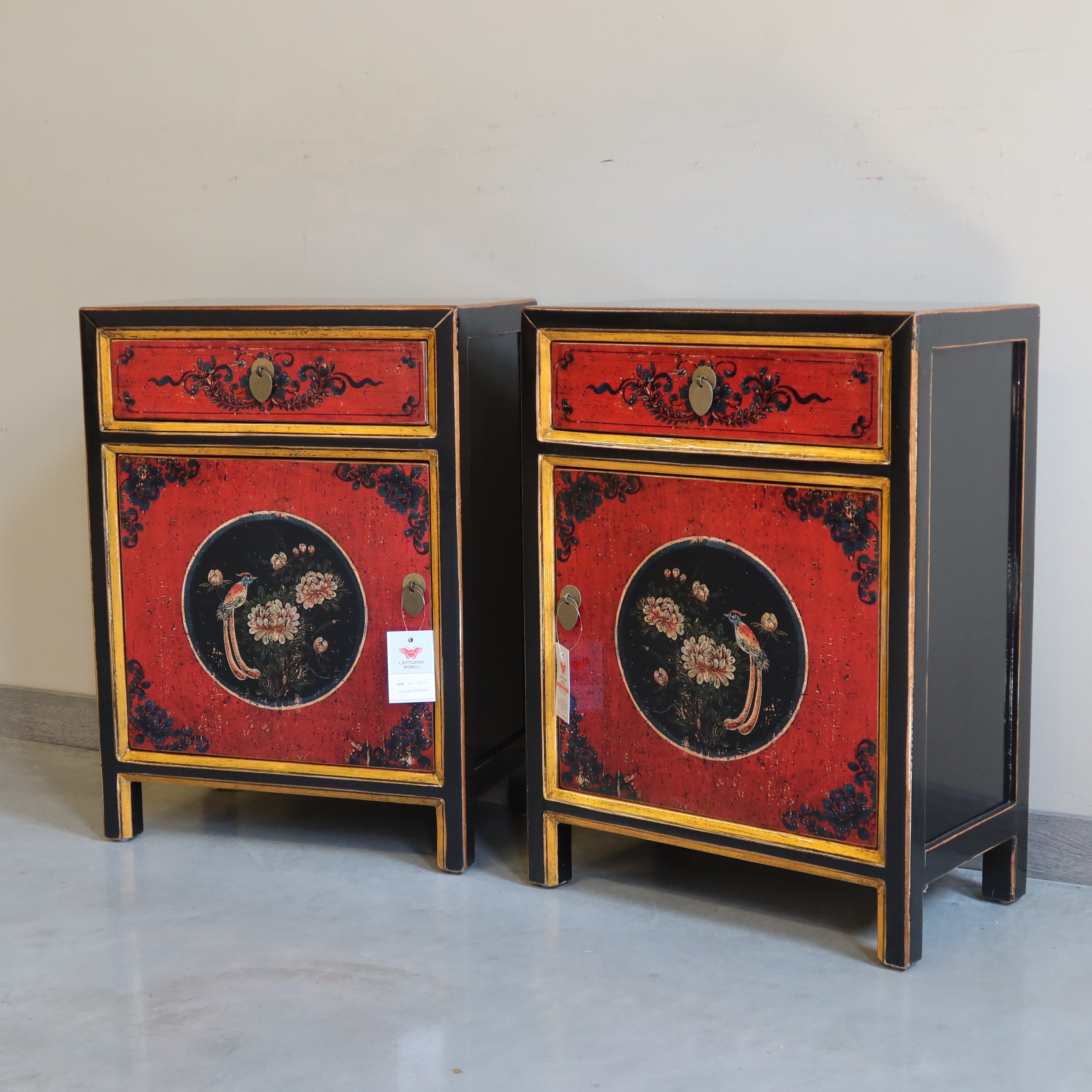 COMODINO MONGOLIA DECORATO