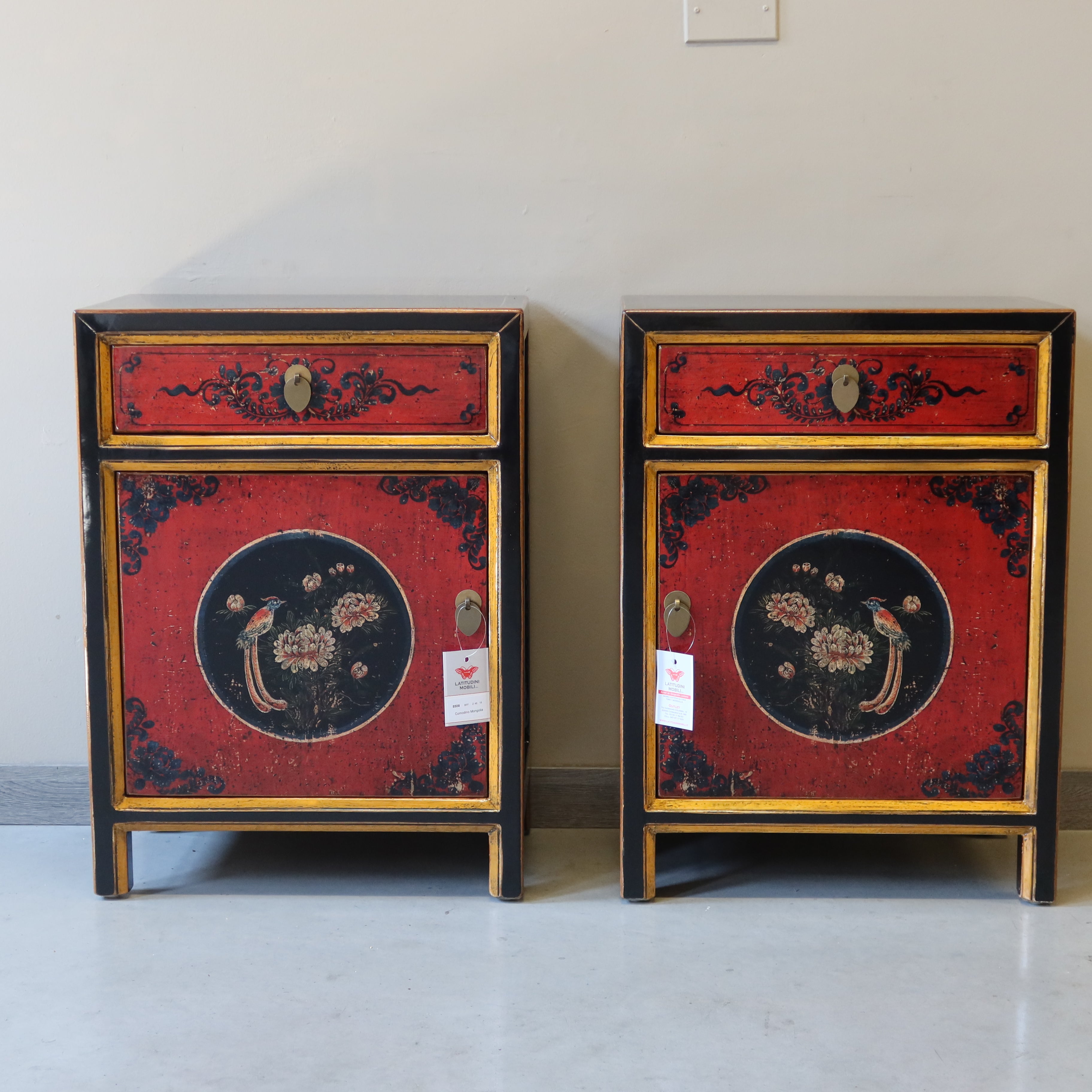 COMODINO MONGOLIA DECORATO