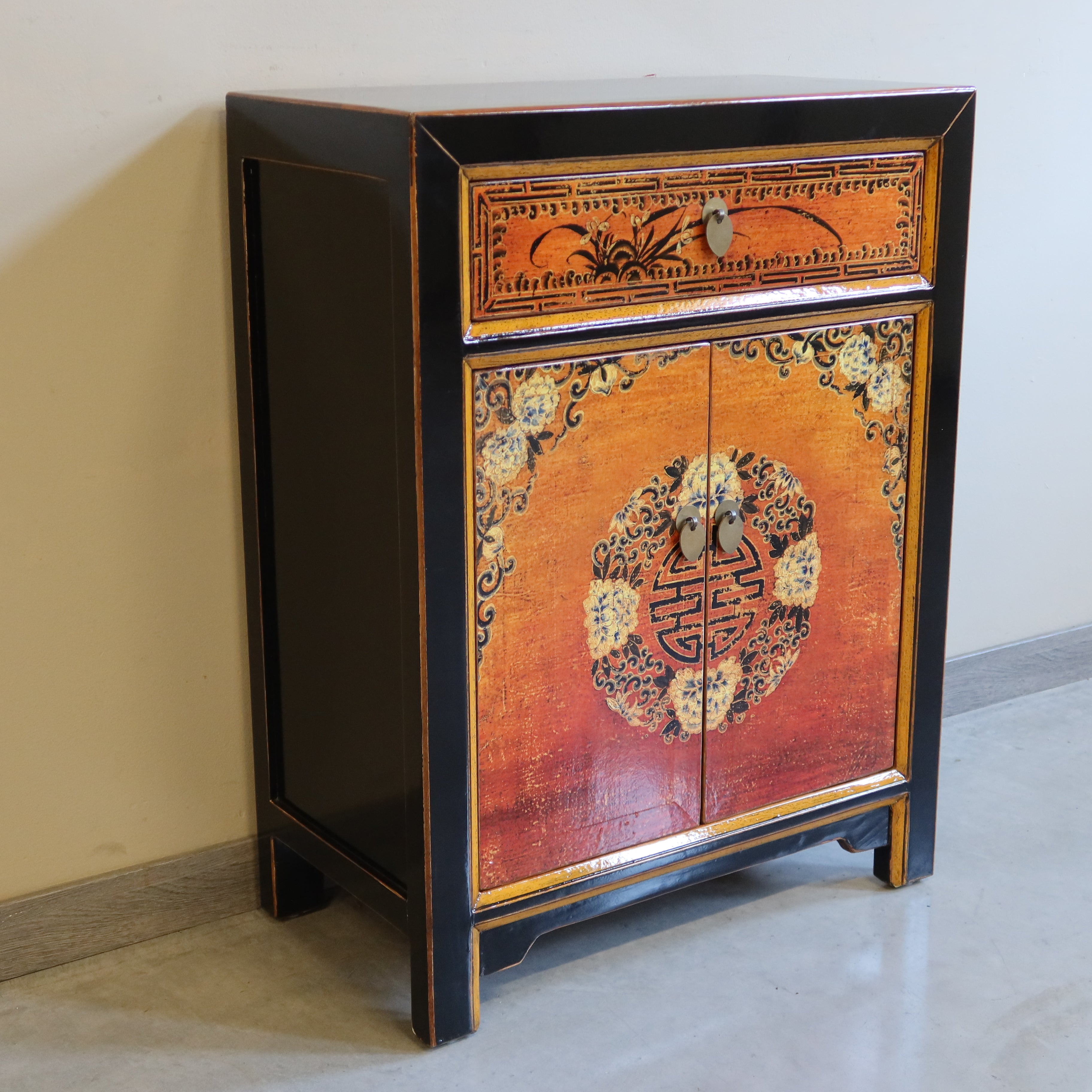 CREDENZINO MONGOLIA DECORATO