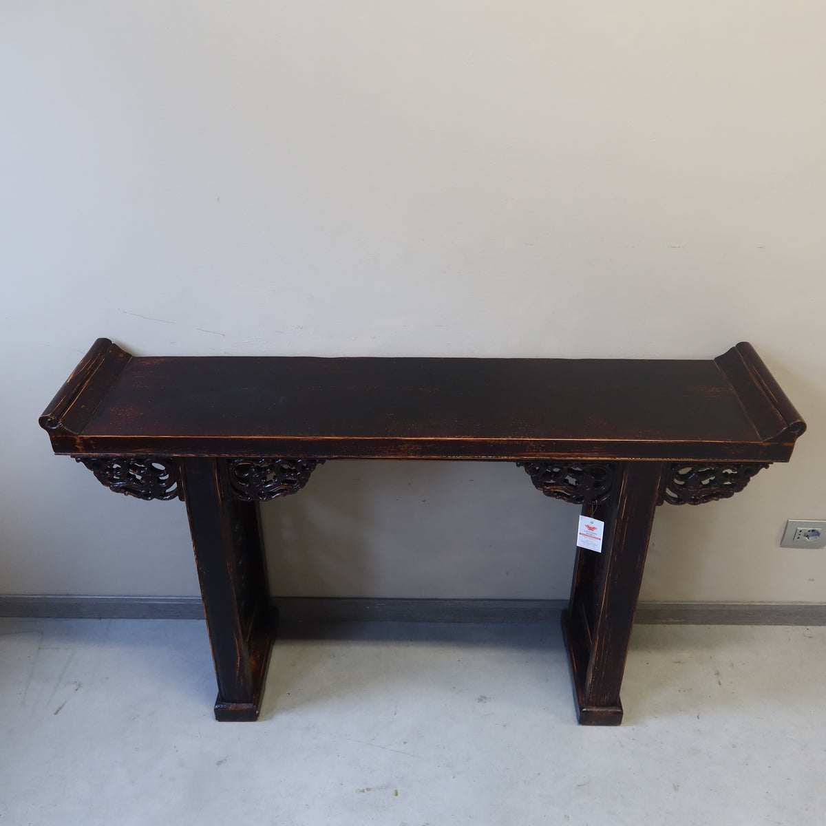CONSOLE OLMO CINESE CON INTAGLI
