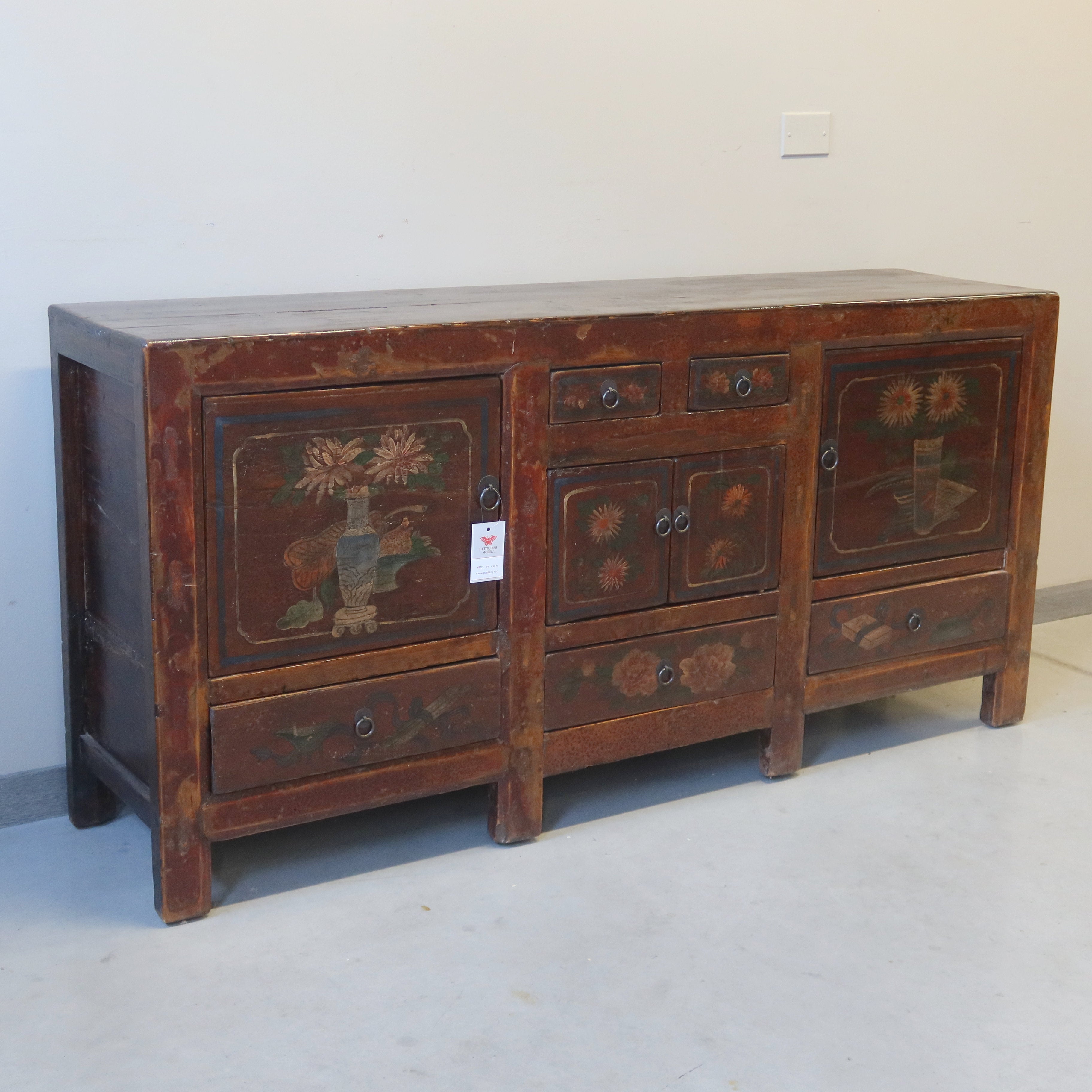 CREDENZA BASSA OLMO CINESE CON DECORI